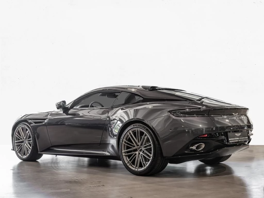 Aston Martin DB12 Coupe Aston Martin Hamburg