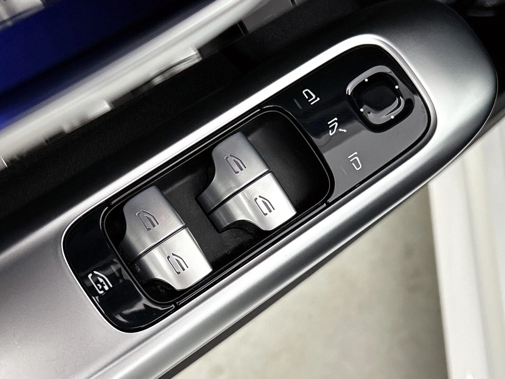 Mercedes-Benz-C-Klasse-image-26