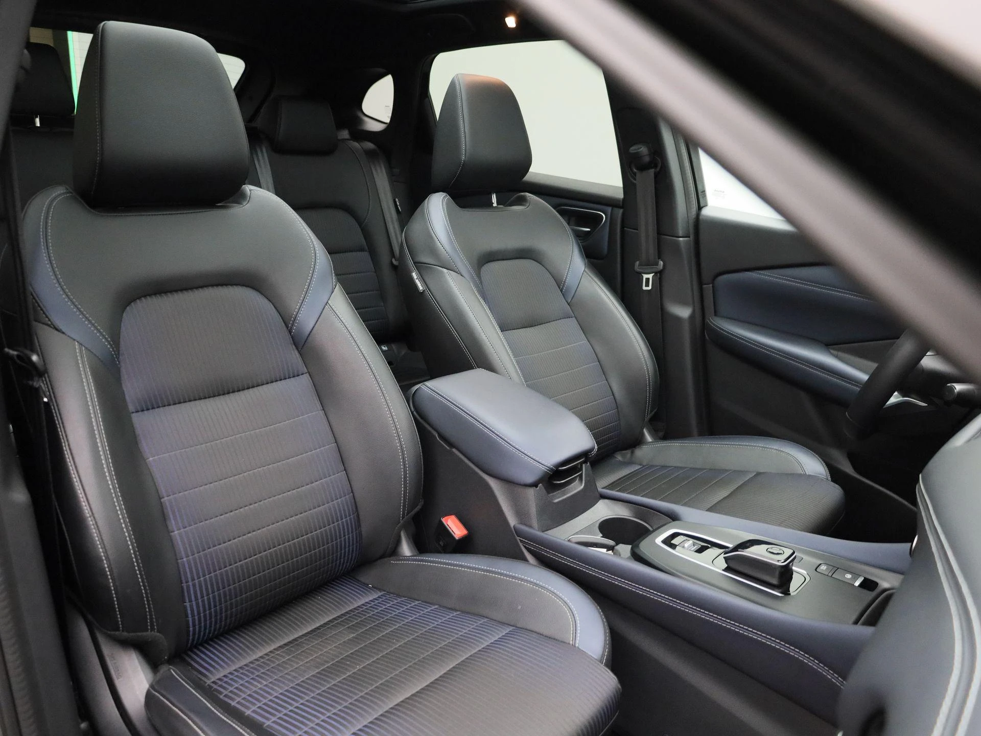 Nissan-QASHQAI-image-41