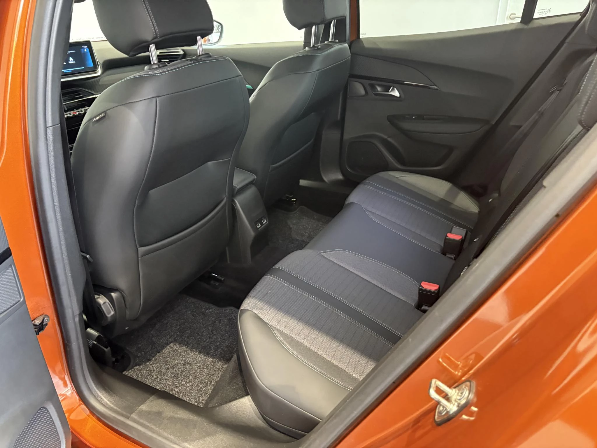 Peugeot-2008-image-7