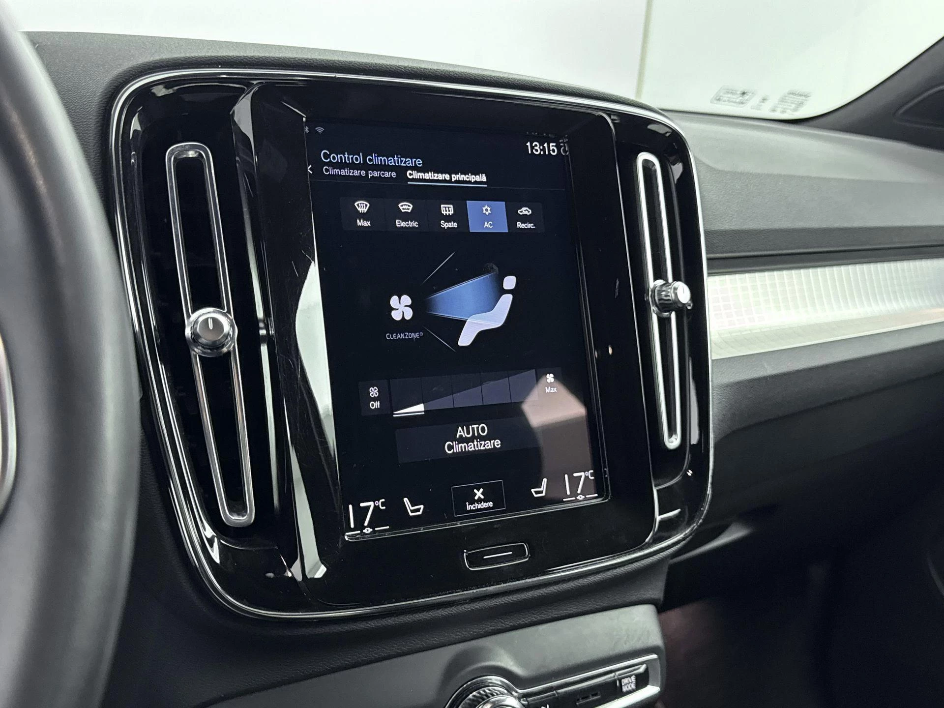 Volvo XC40 1.5 T5 Recharge Plus Dark