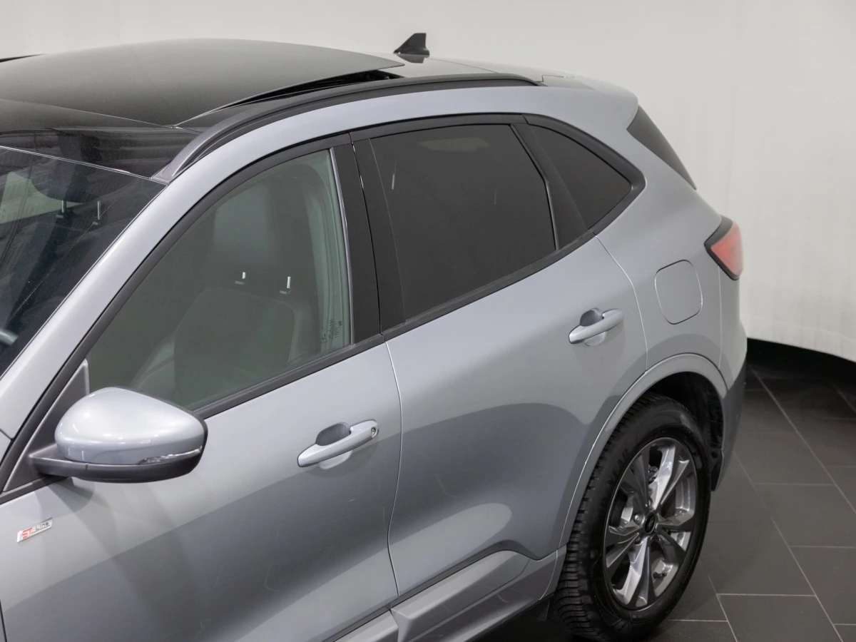 Ford Kuga ST-Line X*PANO*AHK*KAM*ACC*NAVI*SOUND-SYS. LED Pano SHZ 4xSHZ