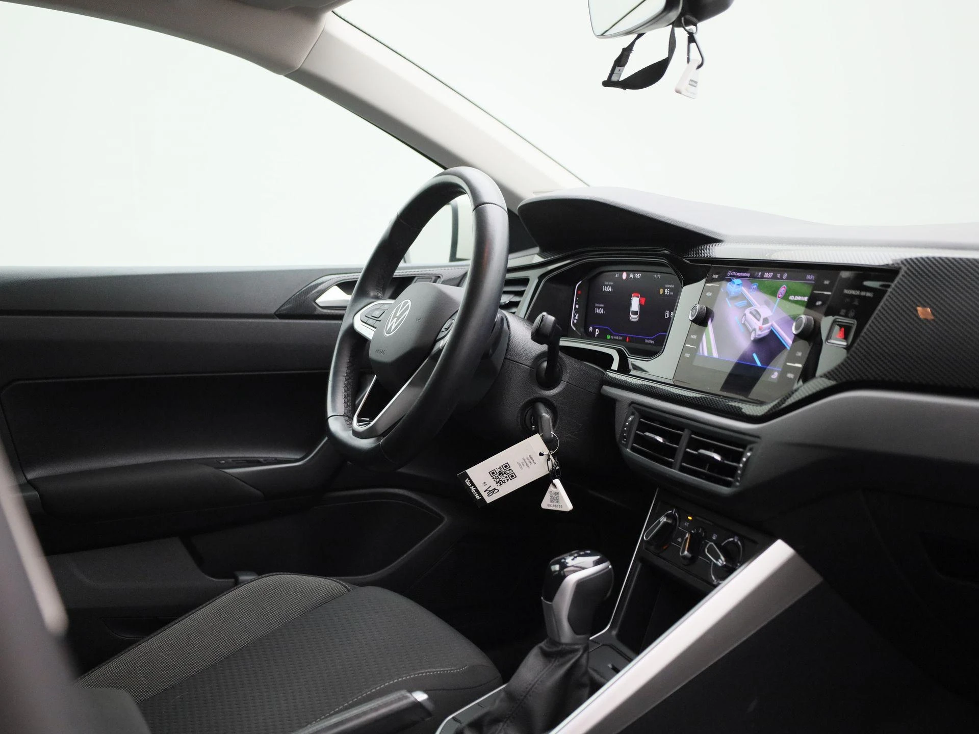 Volkswagen-Polo-image-31