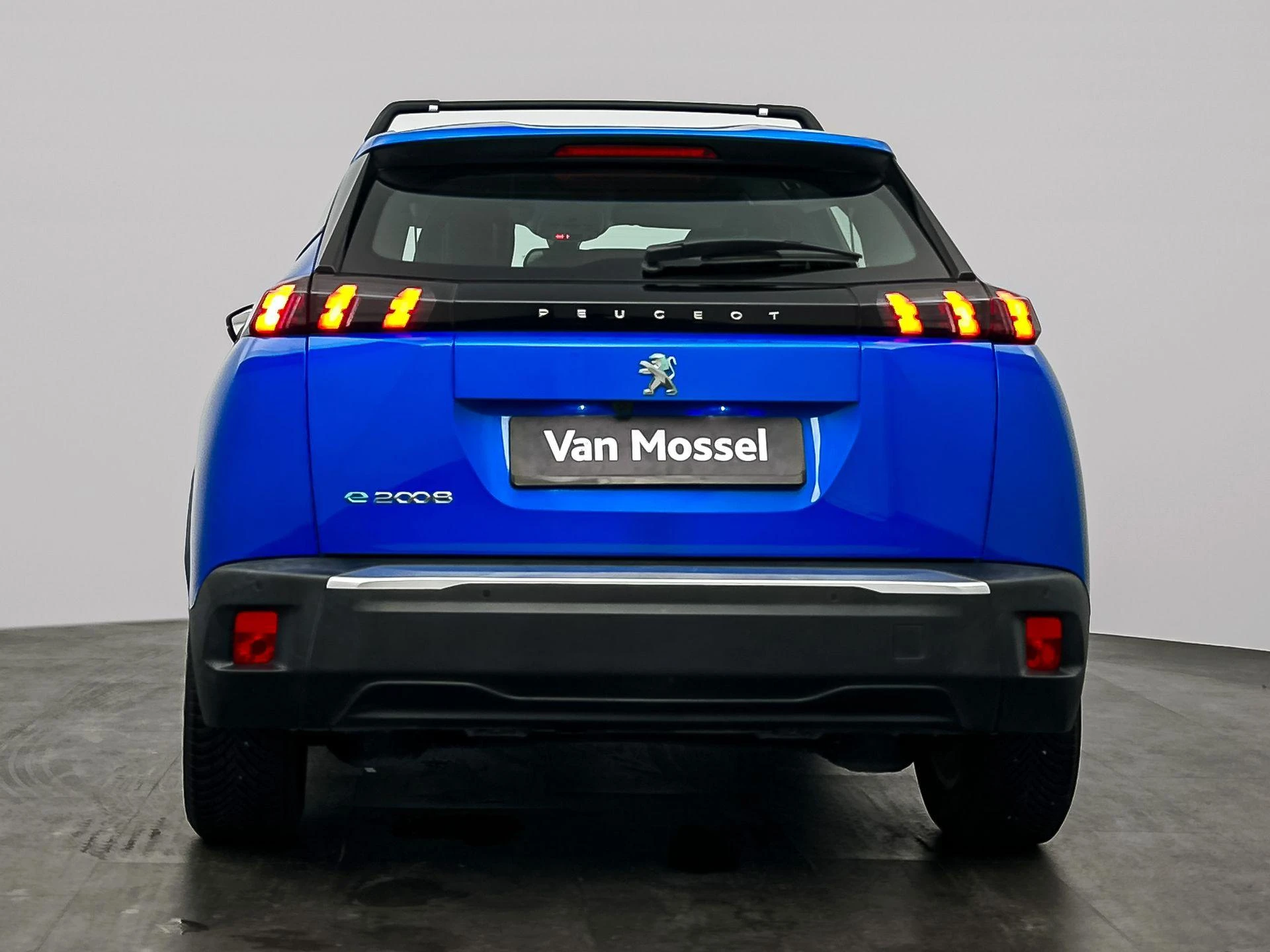 Peugeot-e-2008-image-3