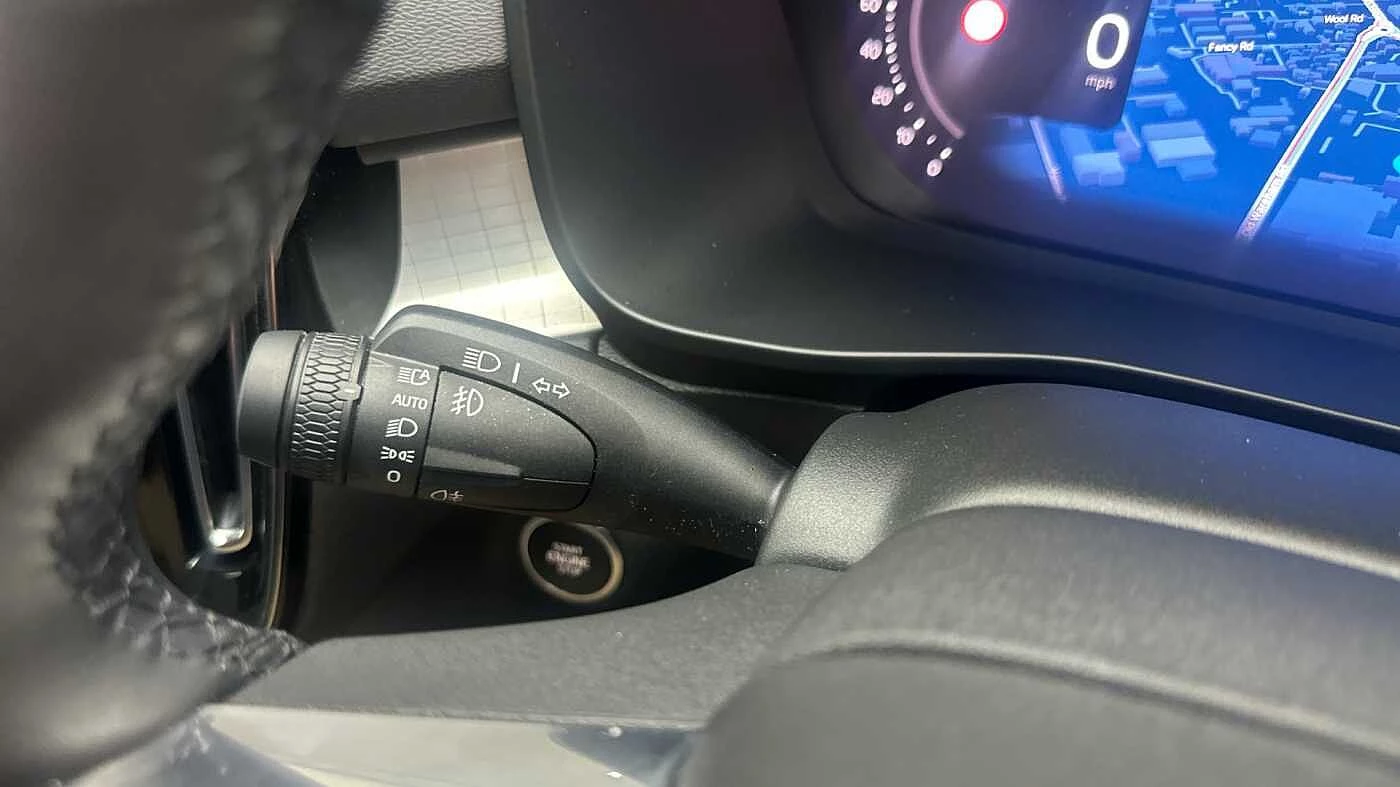 Volvo-XC40-image-28