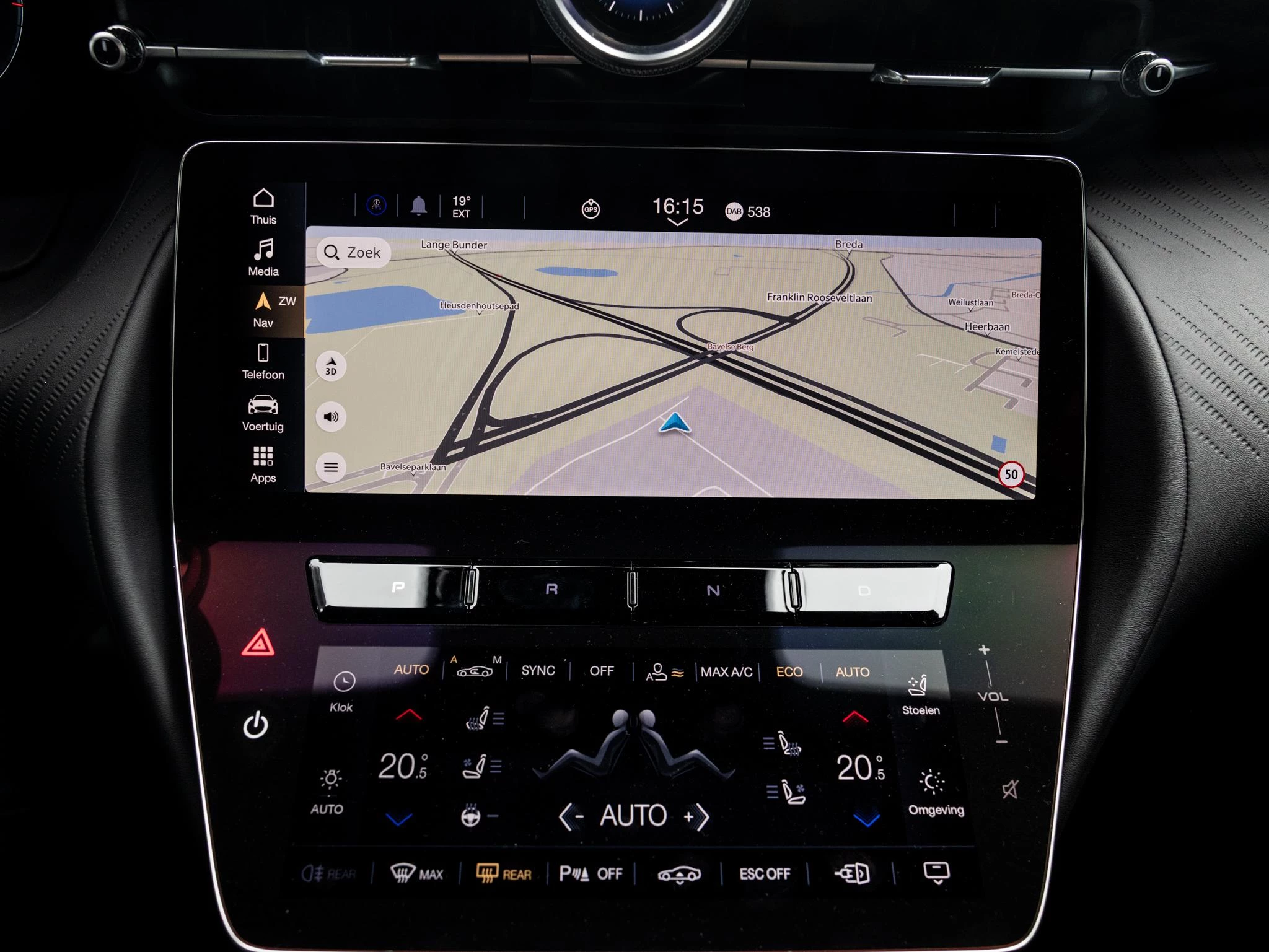 Maserati-GranTurismo-image-53