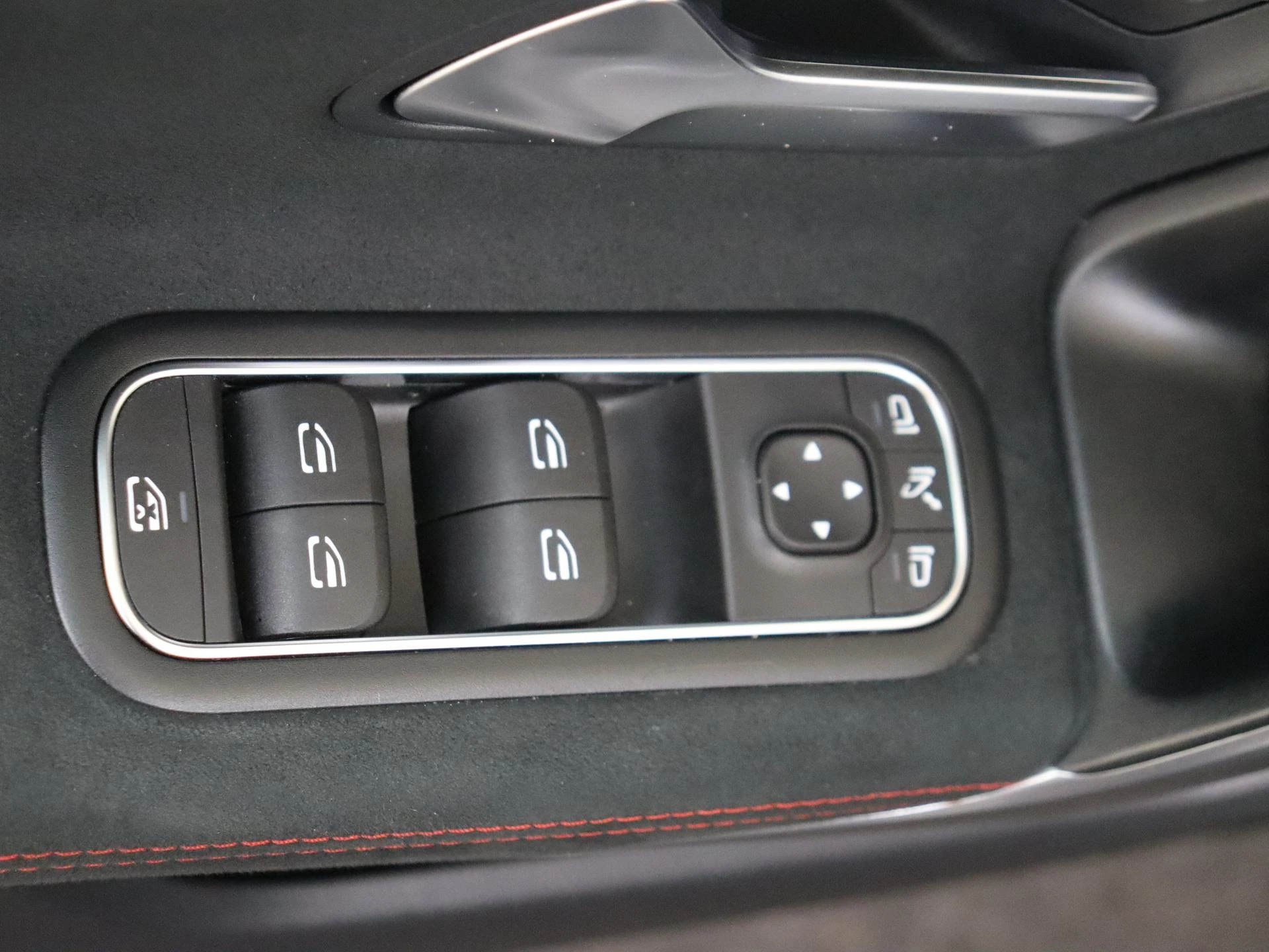 Mercedes-Benz-A-Klasse-image-30