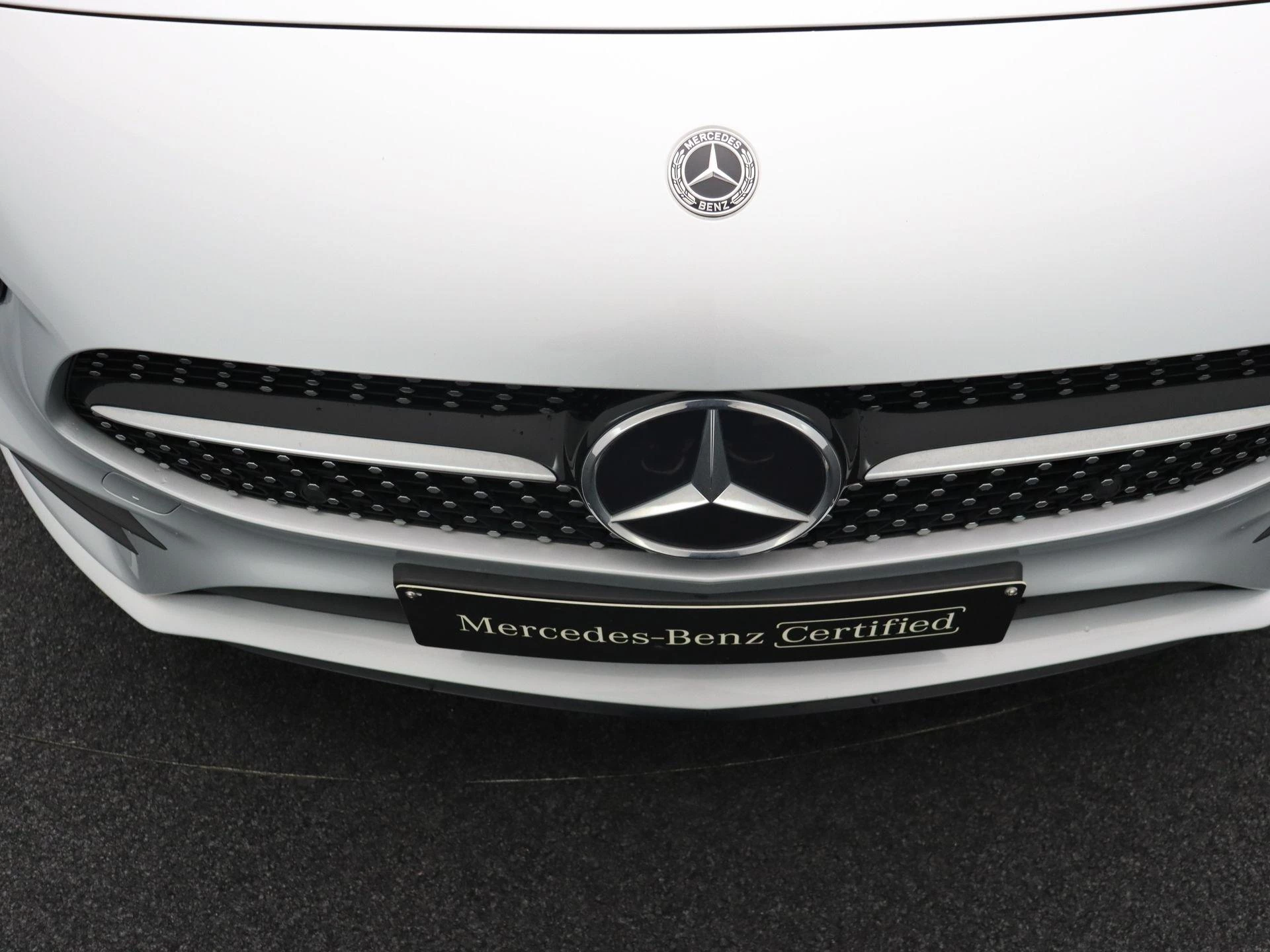 Mercedes-Benz B-Klasse 250 e + AMG LINE + LED + CAMERA +
