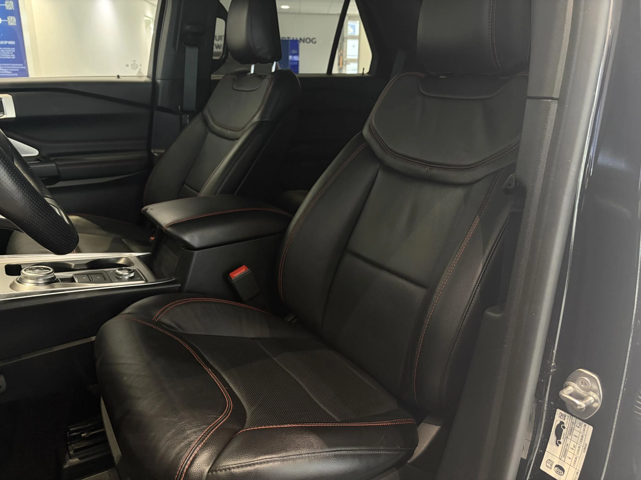 Ford-Explorer-image-10