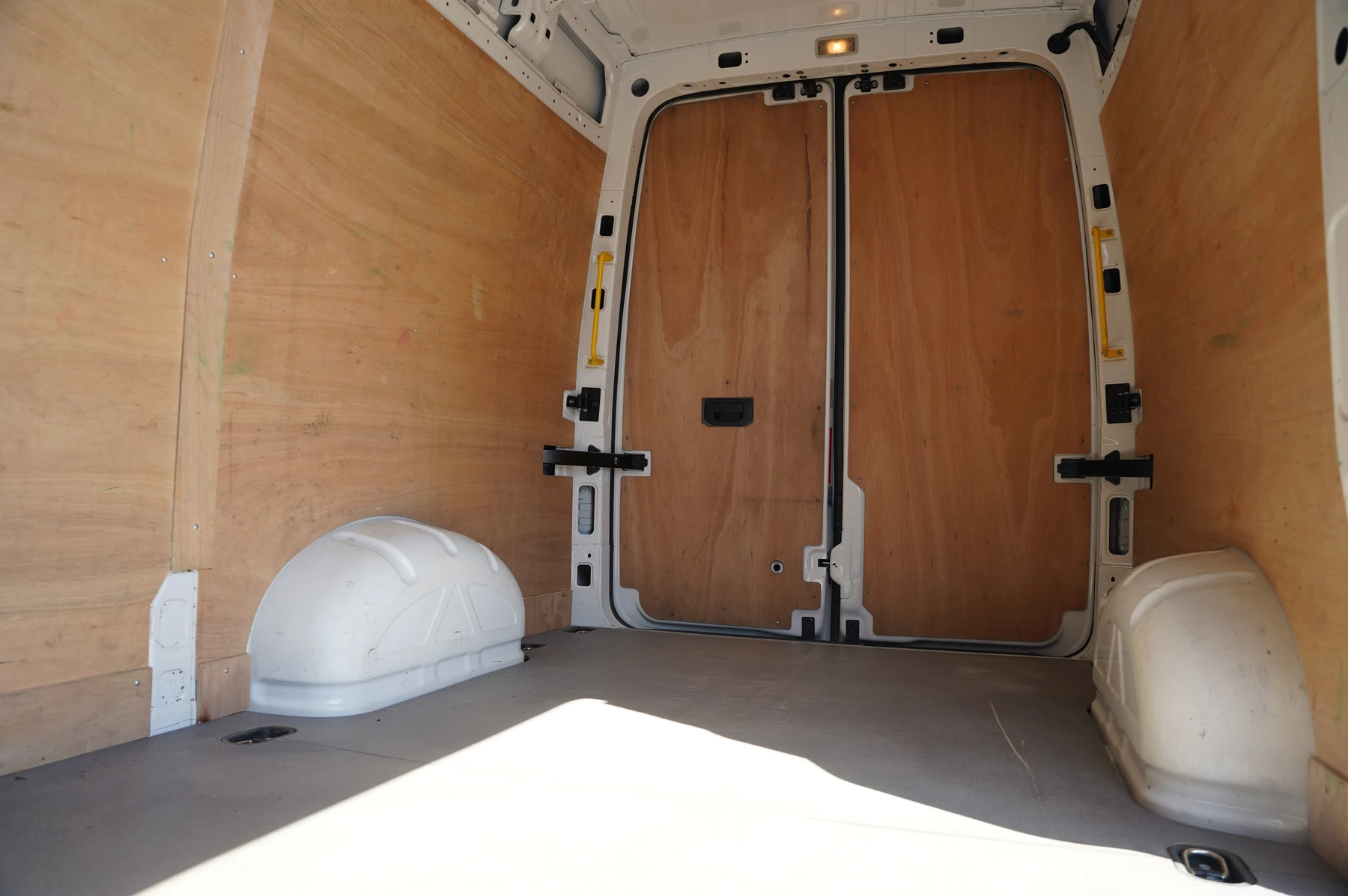 Volkswagen-Crafter-image-25