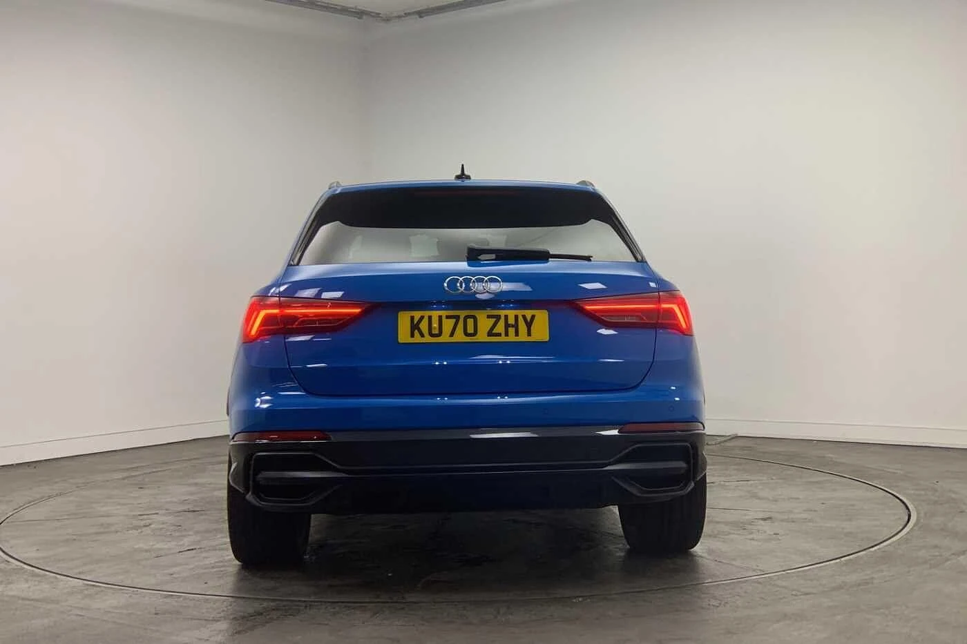 Audi-Q3-image-10