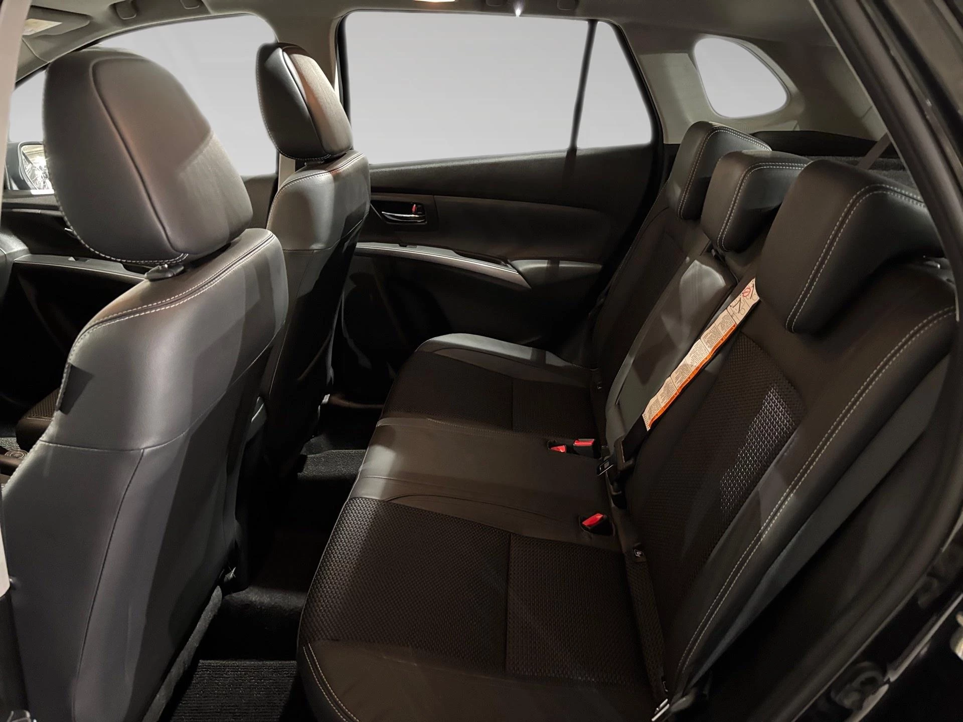 Suzuki-S-Cross-image-16