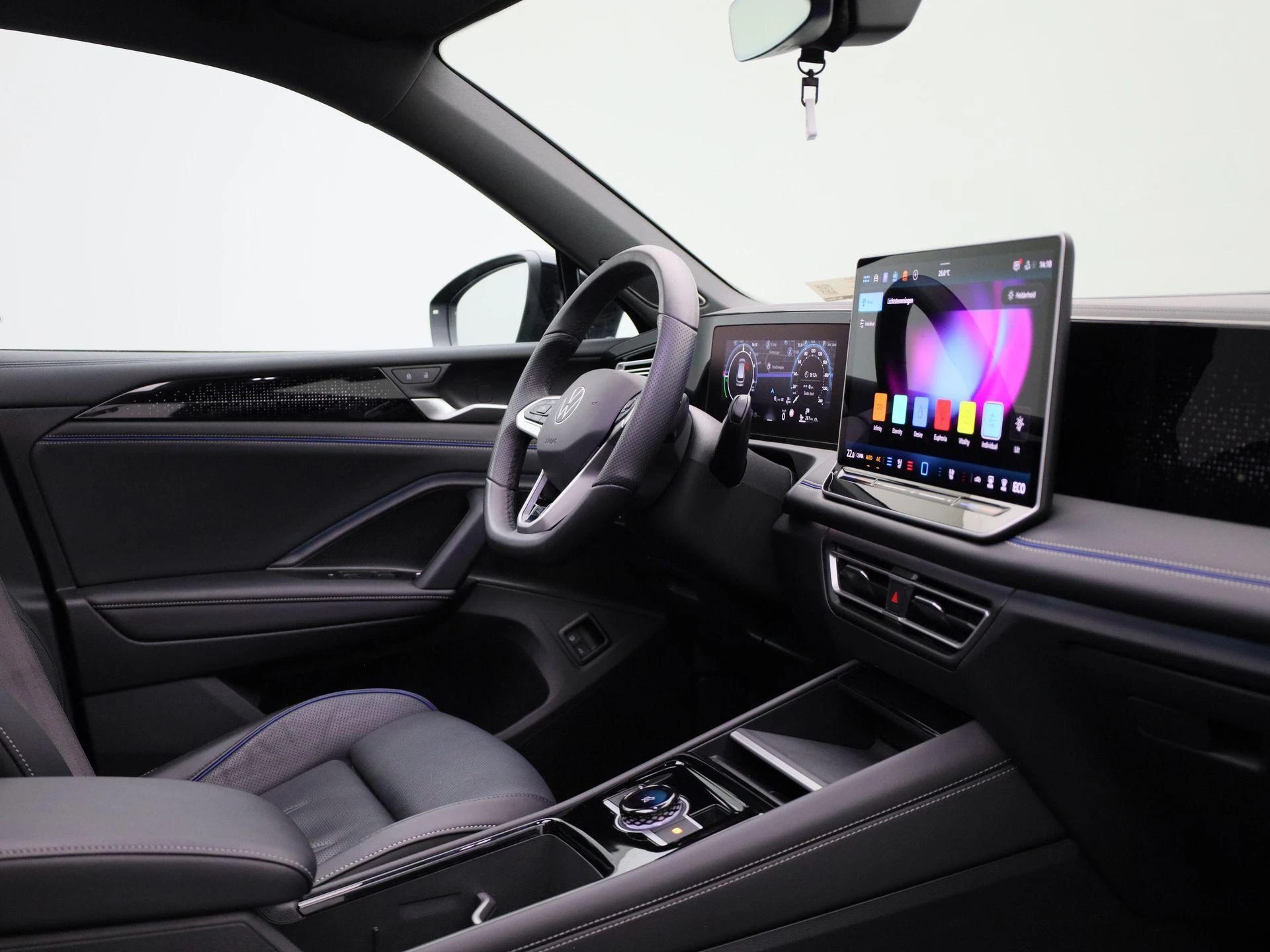 Volkswagen-Tiguan-image-41