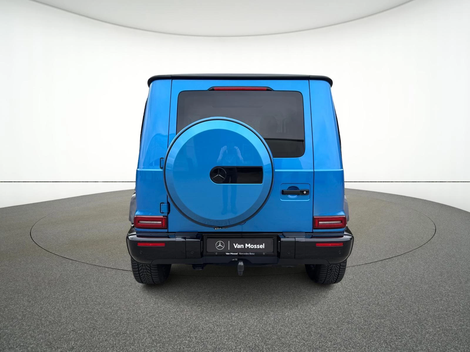 Mercedes-Benz-G-Klasse-image-4