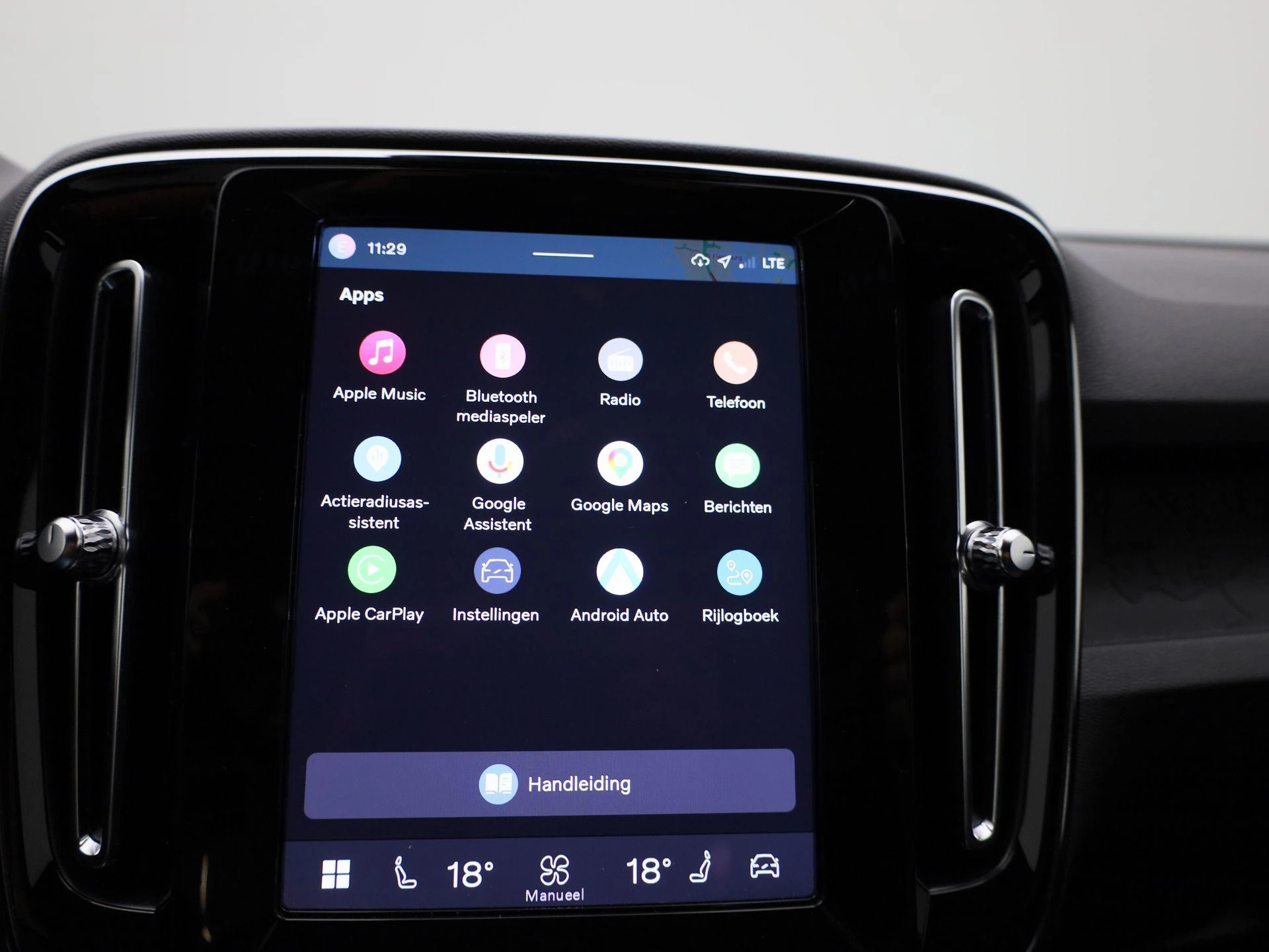 Volvo-XC40-image-15