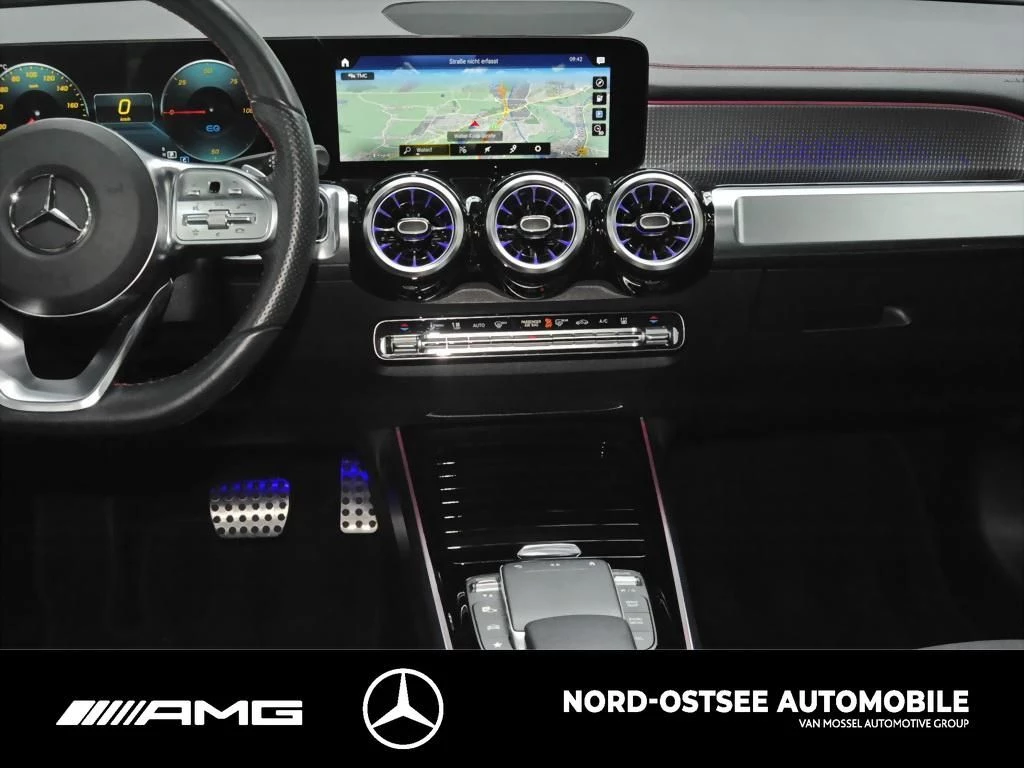 Mercedes-Benz EQB 300 4M AMG PANO KAMERA LED DISTRONIC SITZHZG AMG Line
