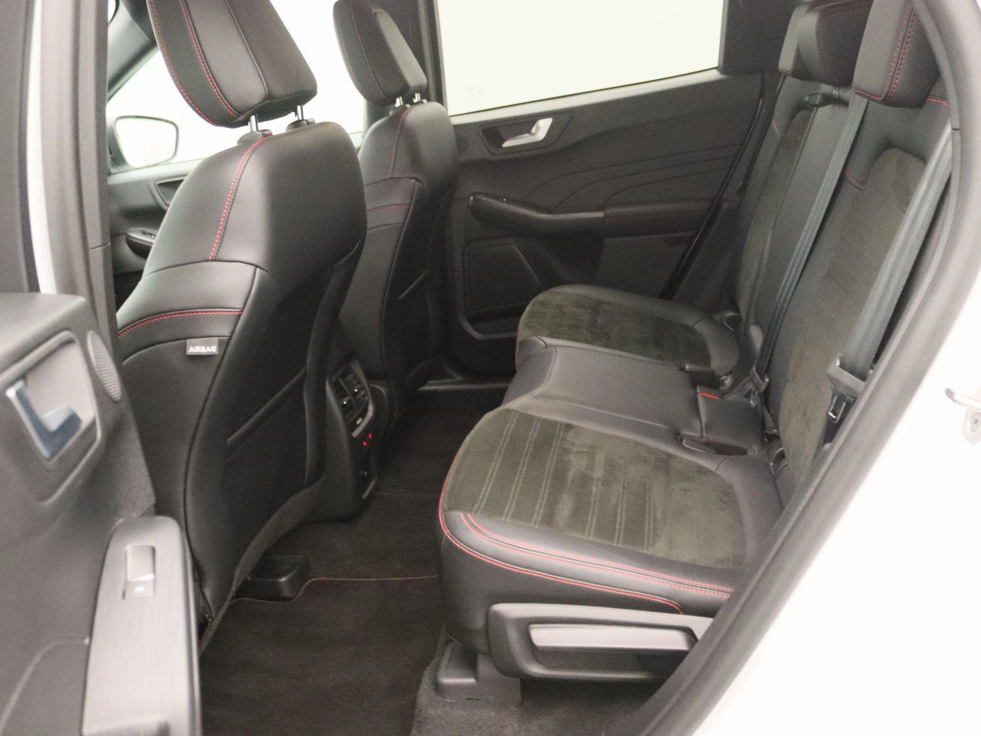 Ford-Kuga-image-15