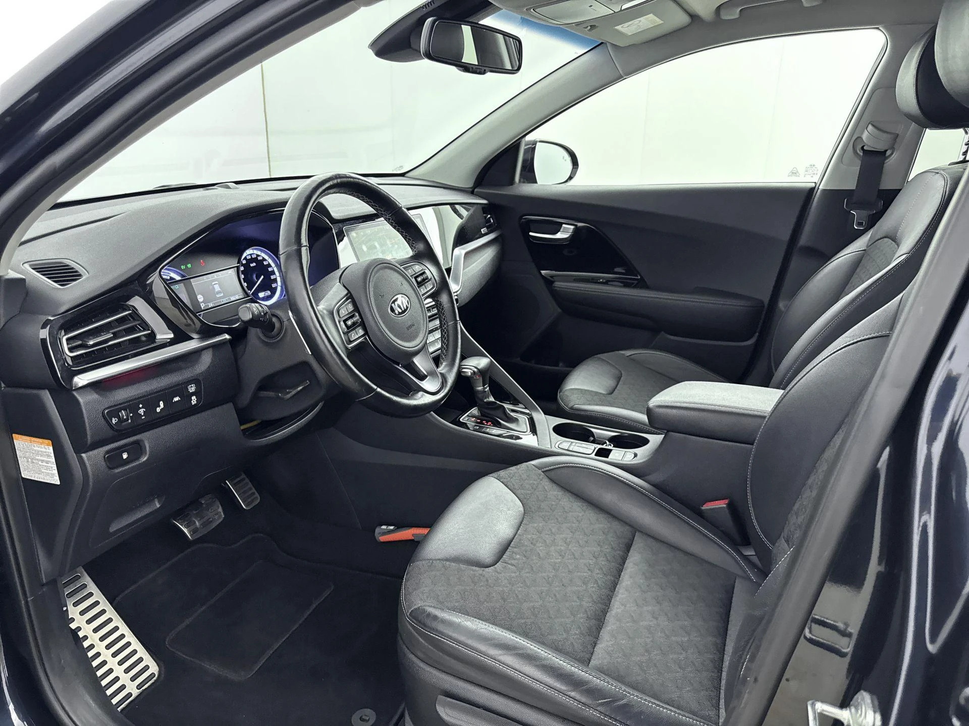 Kia-Niro-image-16