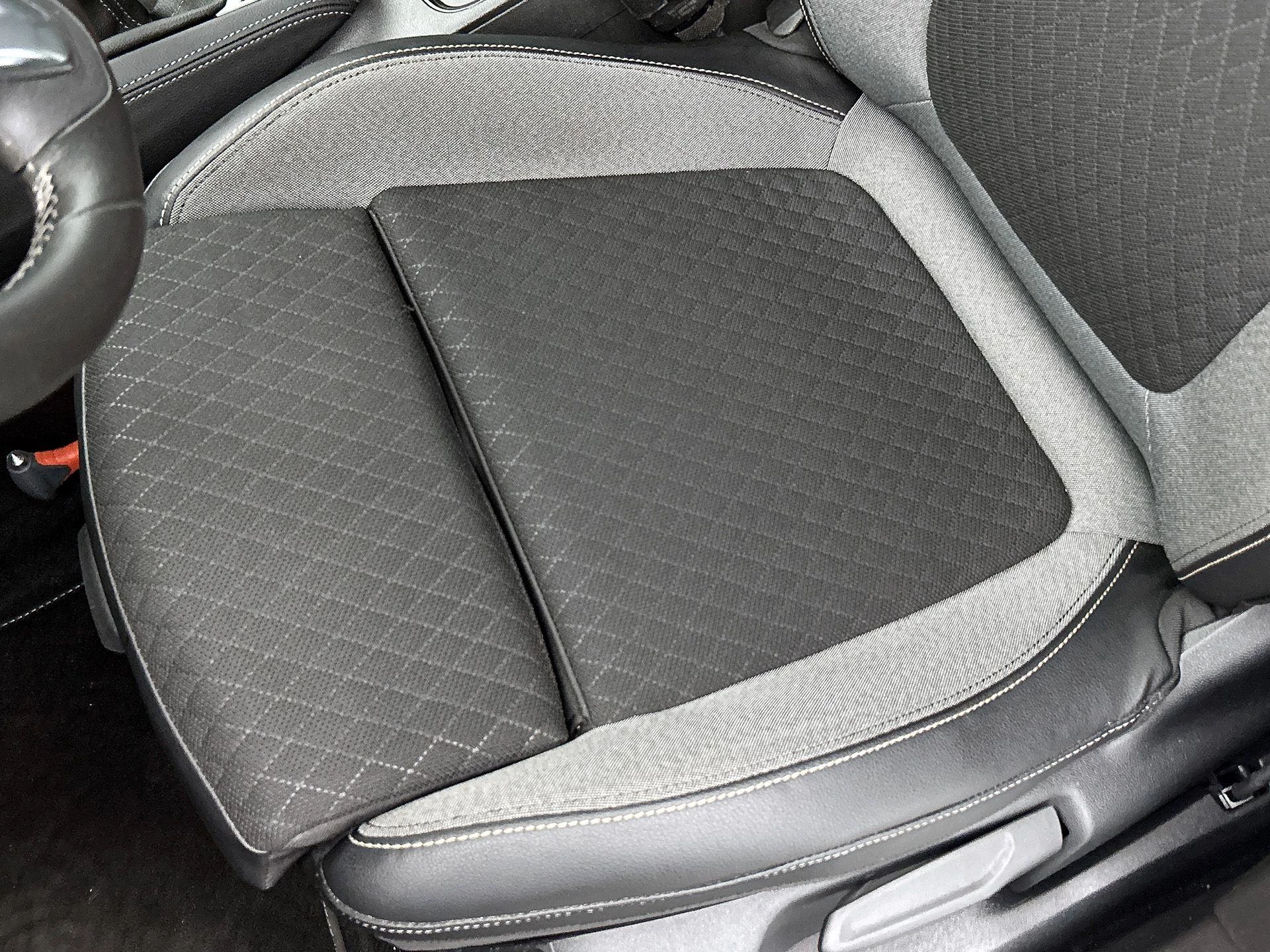 Opel Grandland X 1.2 Turbo Business +