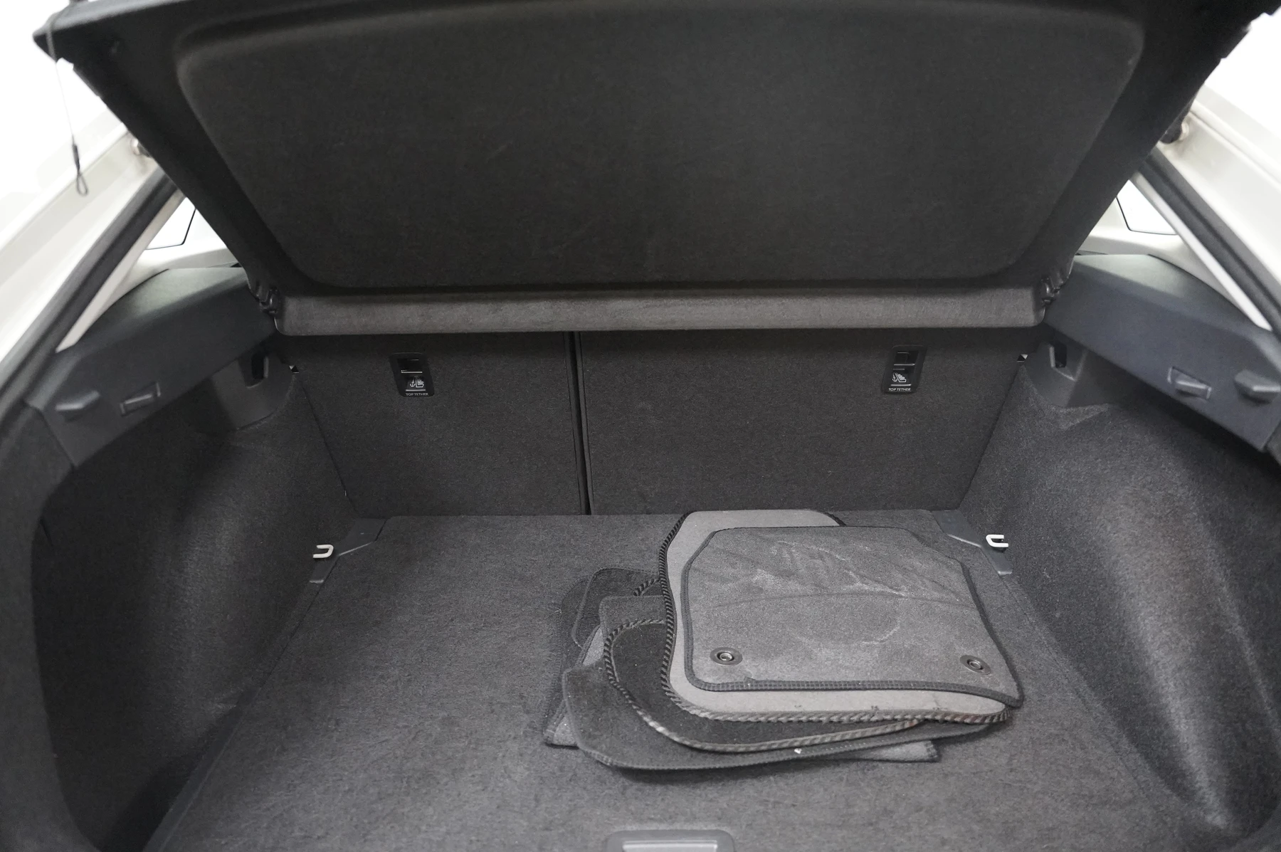 Volkswagen-Taigo-image-12