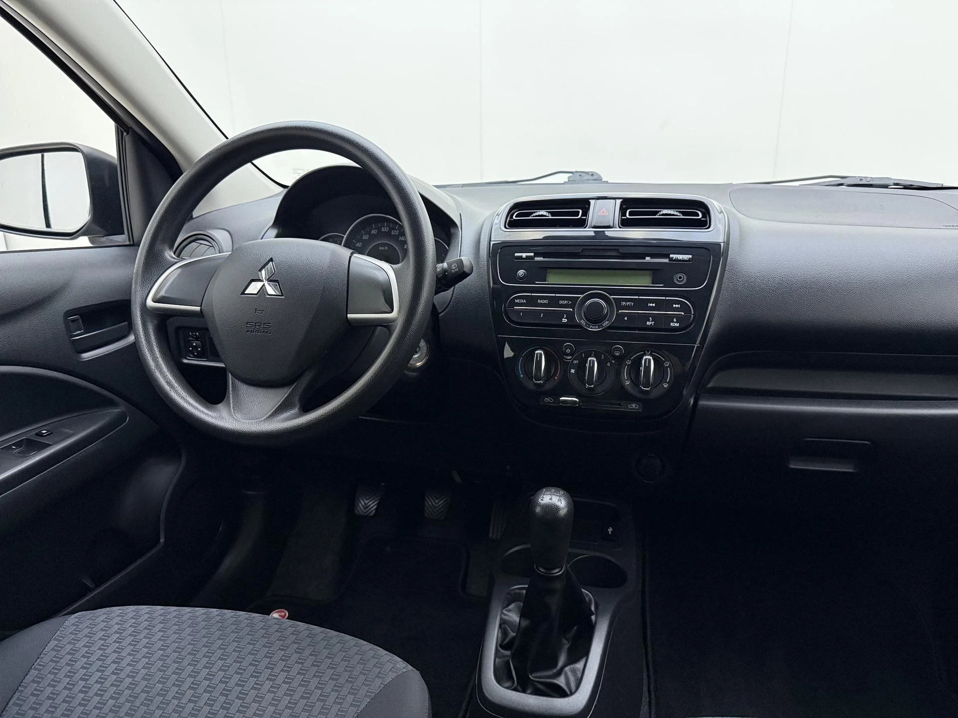 Mitsubishi-Space Star-image-14