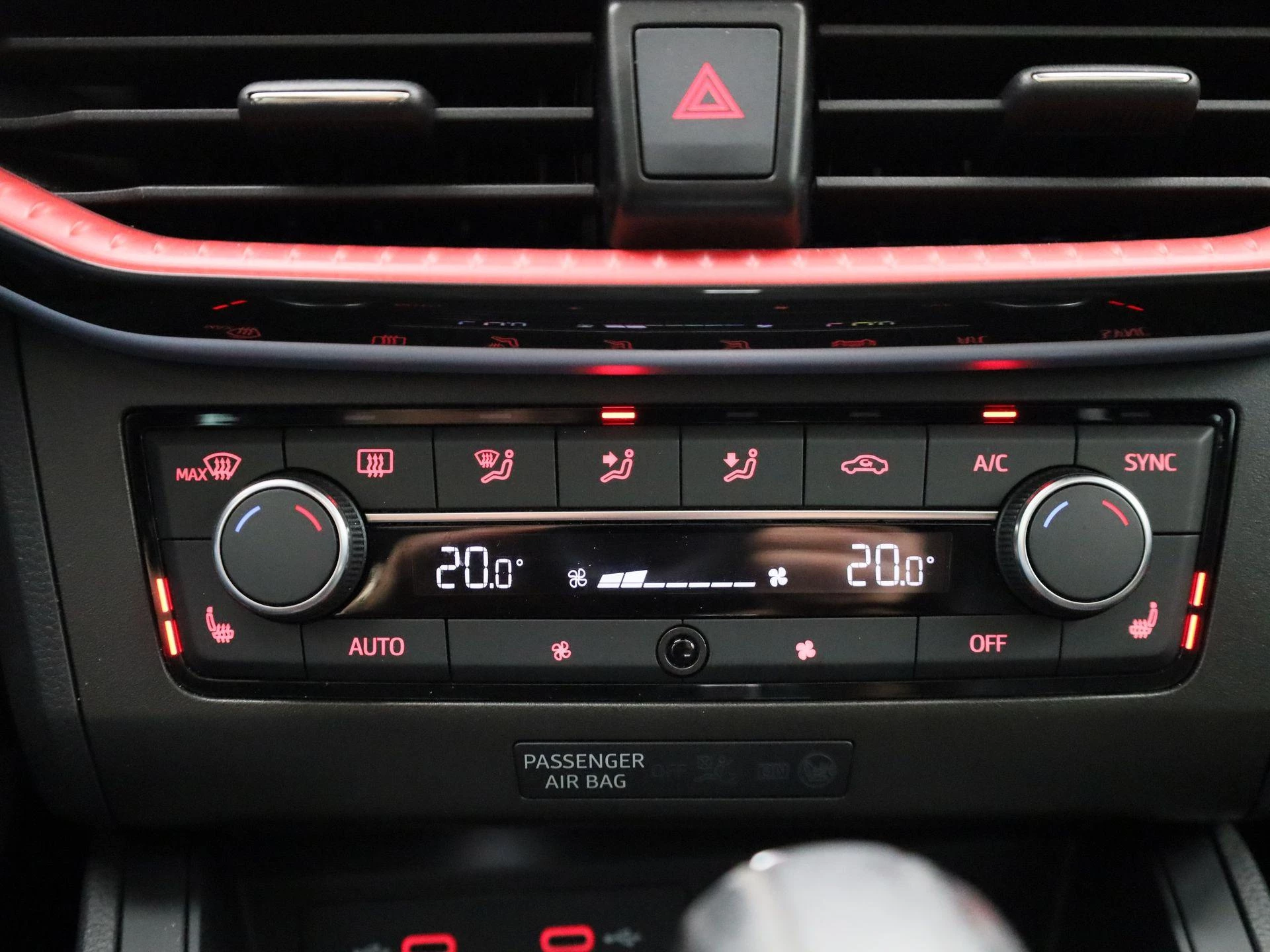 SEAT-Ibiza-image-16