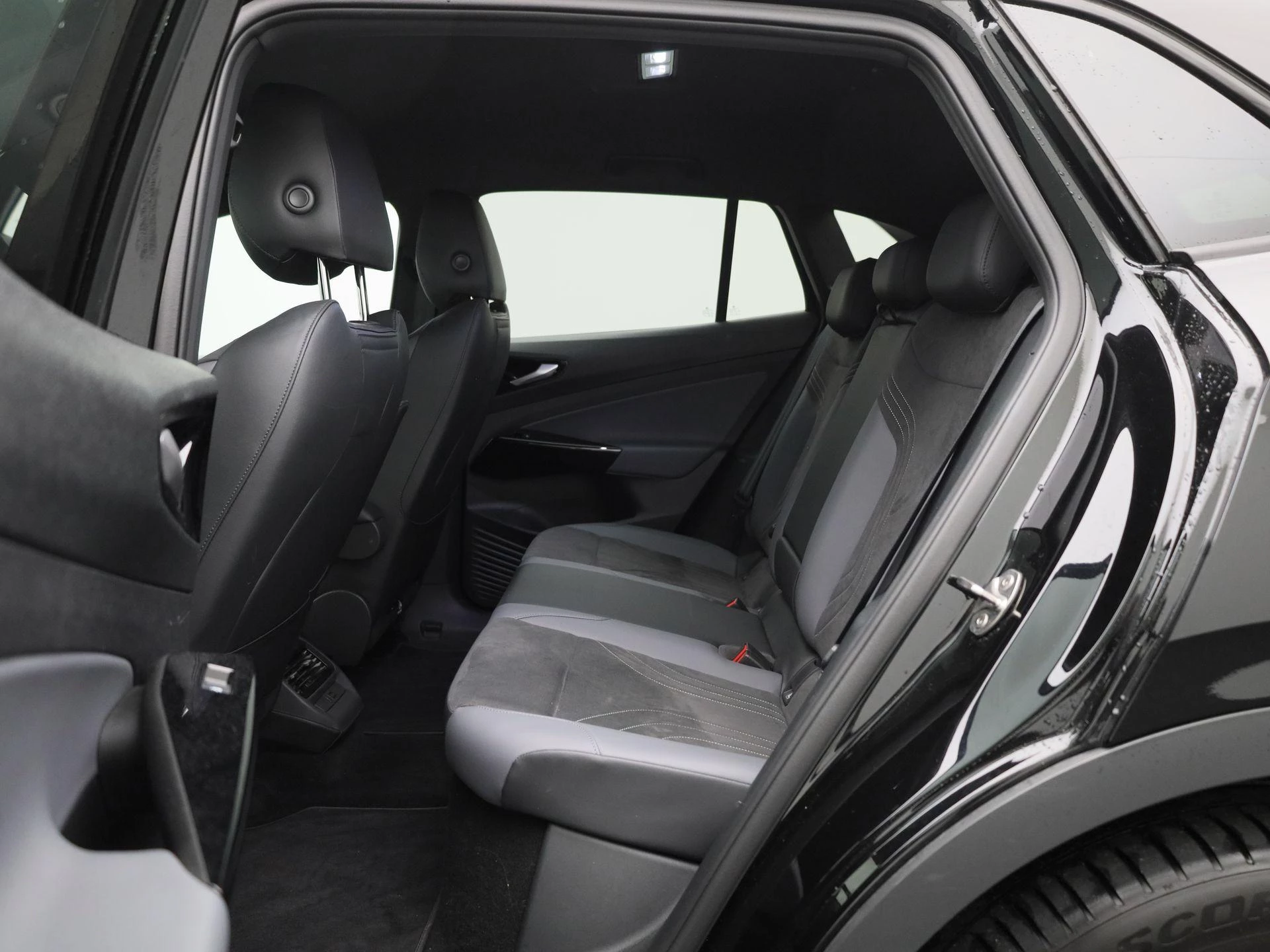 Volkswagen-ID.4-image-10