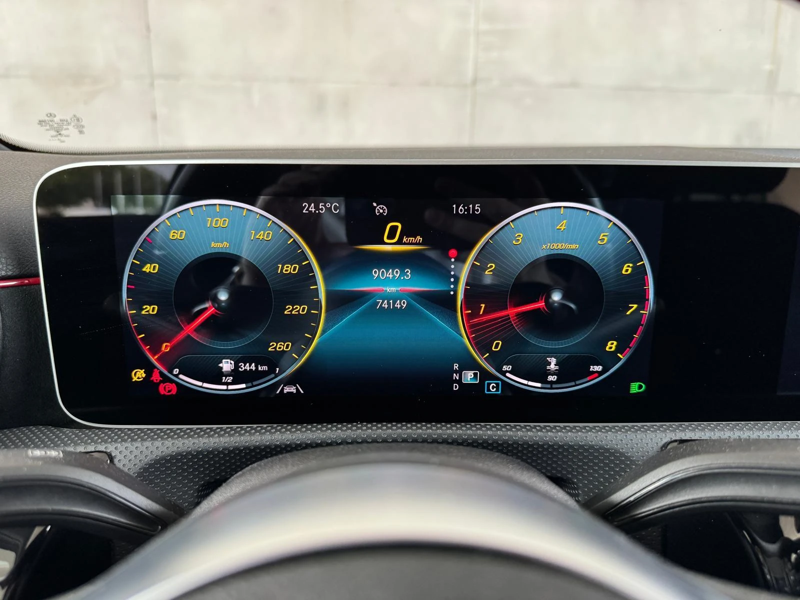 Mercedes-Benz-A-Klasse-image-11