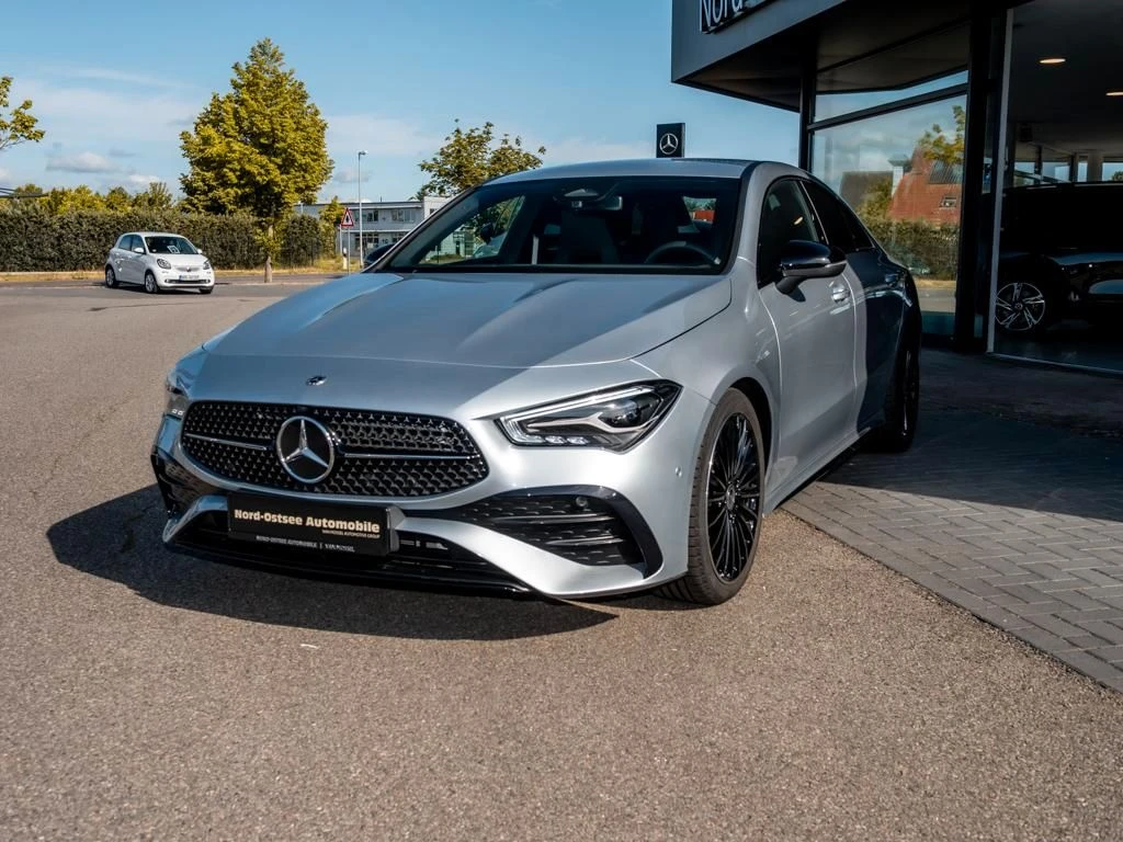 Mercedes-Benz-CLA 200-image-7