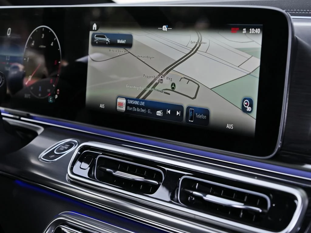 Mercedes-Benz-V-Klasse 300-image-11