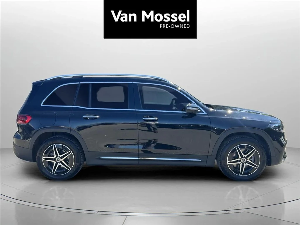 Mercedes-Benz-EQB-image-3