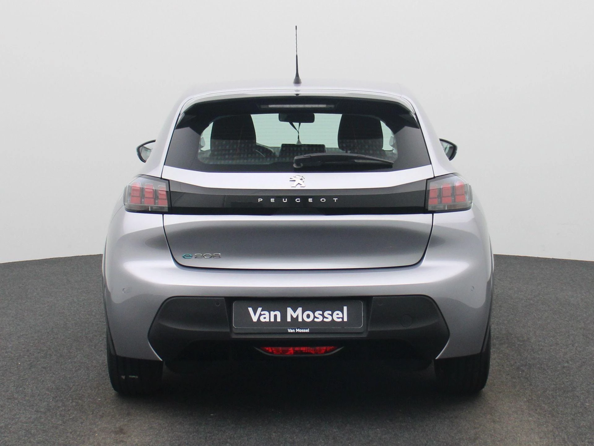 Peugeot-e-208-image-4