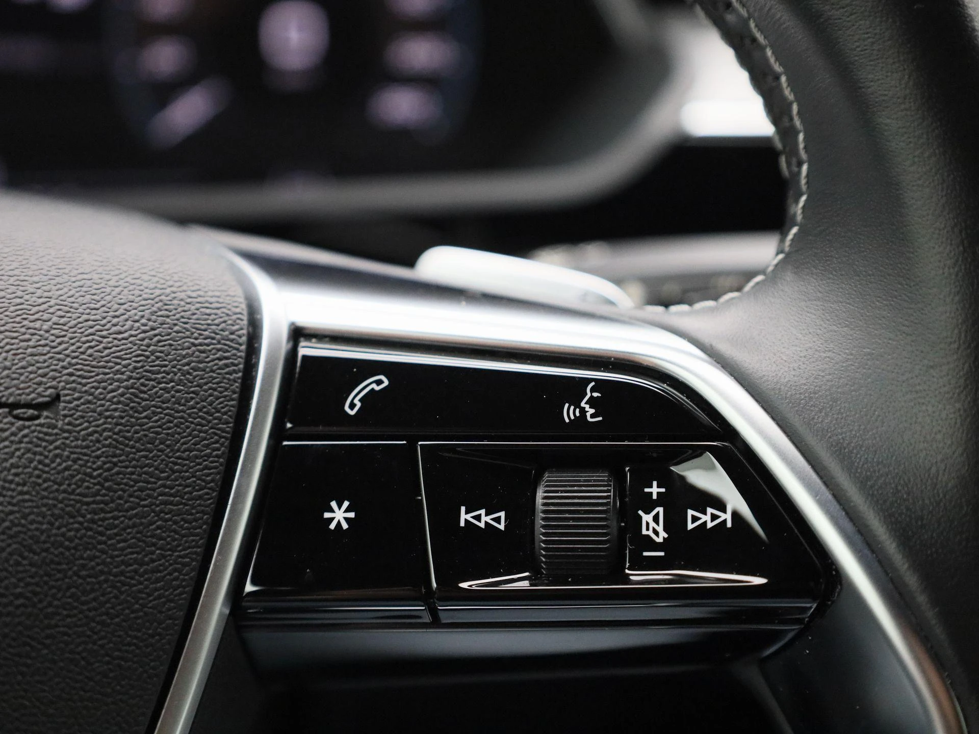 Audi-e-tron-image-25