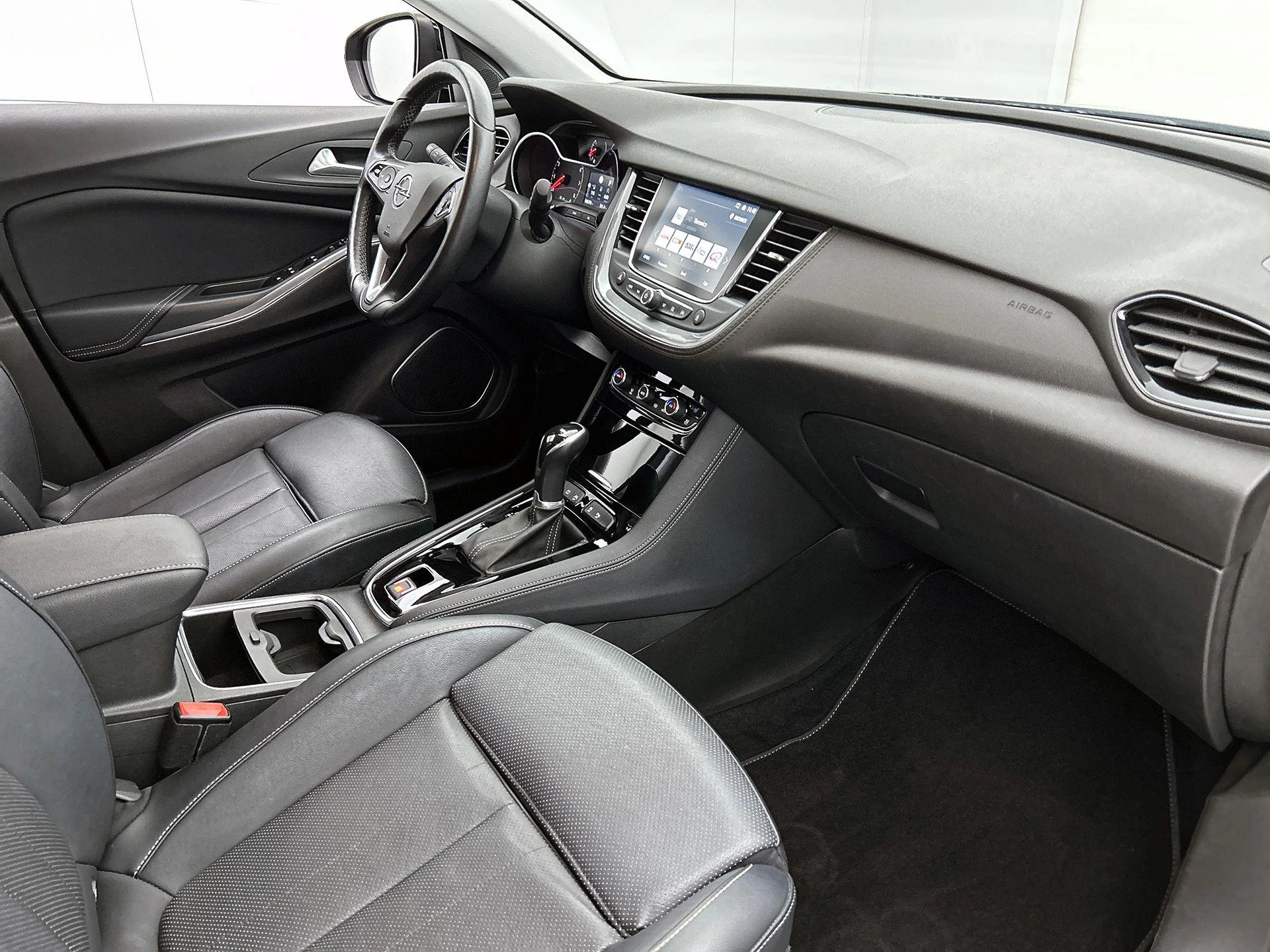 Opel-Grandland X-image-19
