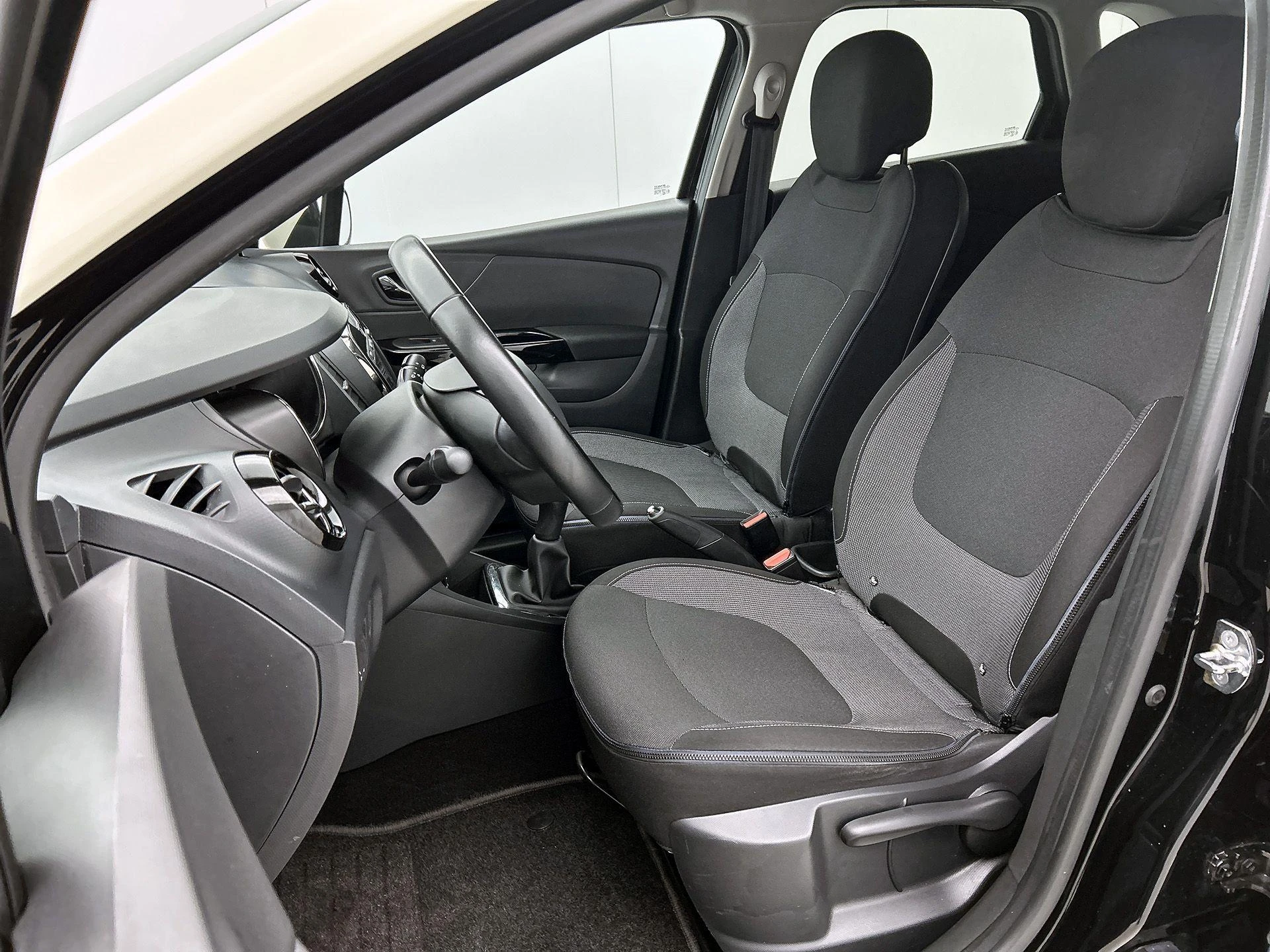 Renault-Captur-image-29