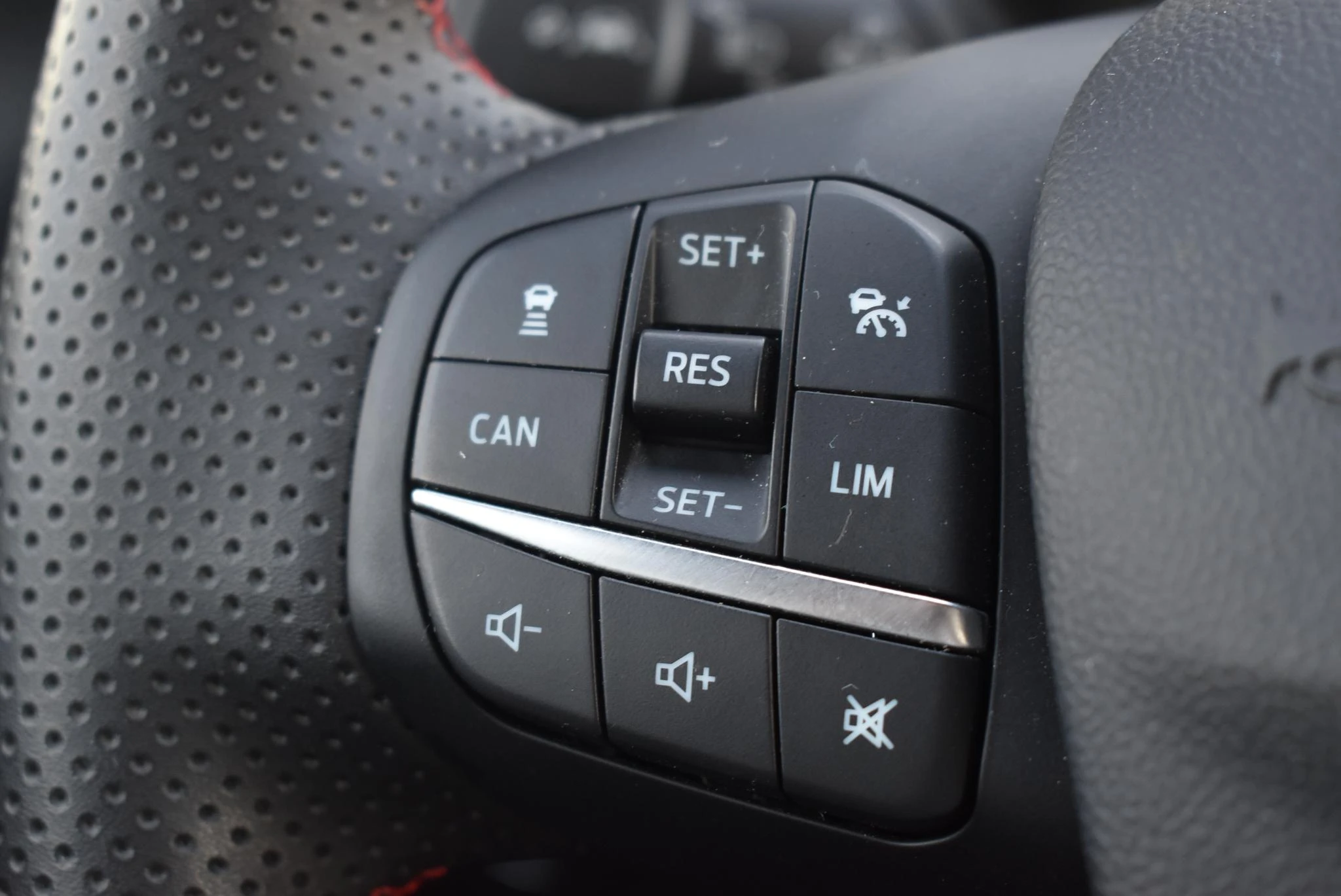 Ford-Puma-image-23