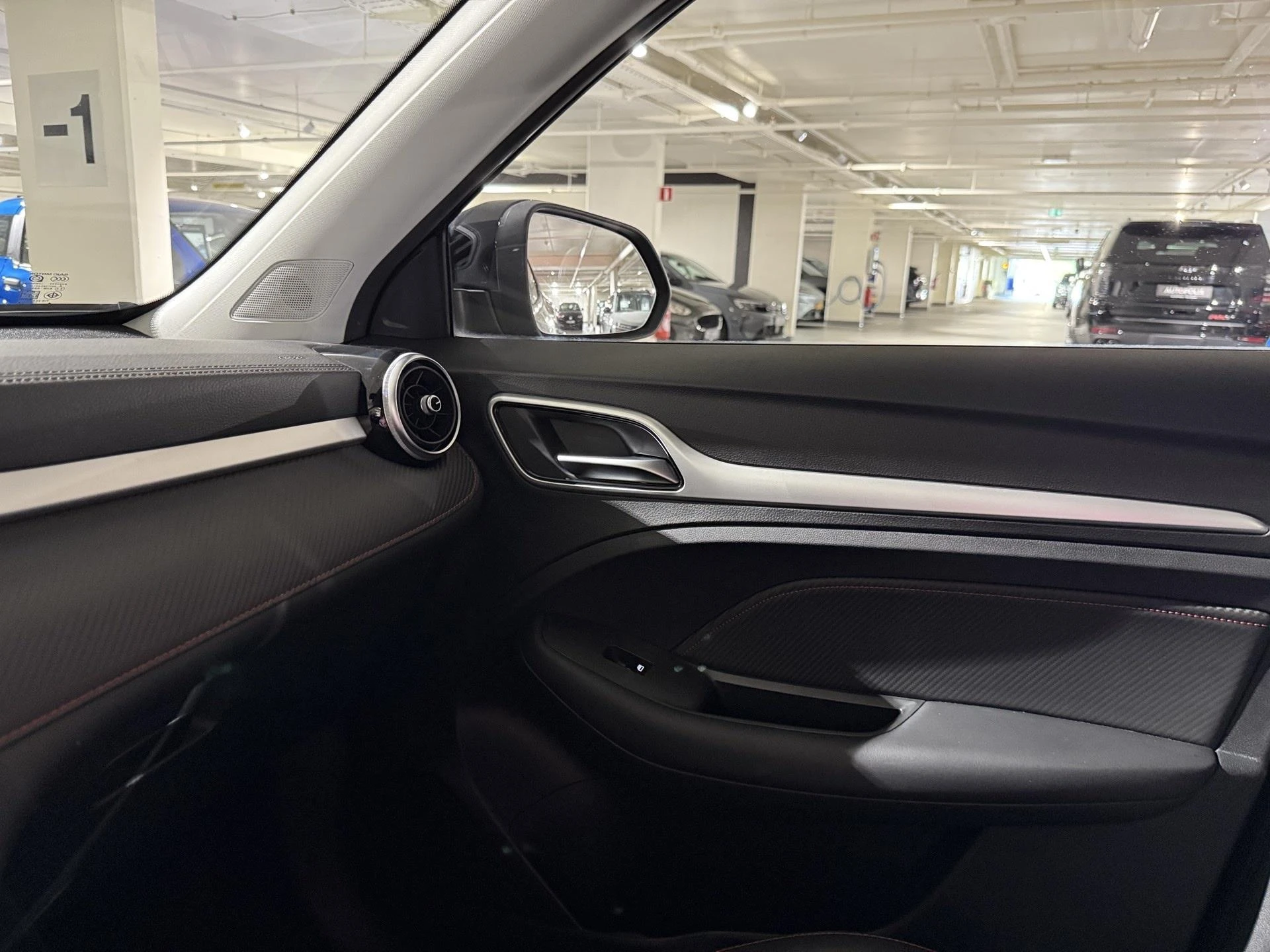 MG-ZS-image-8