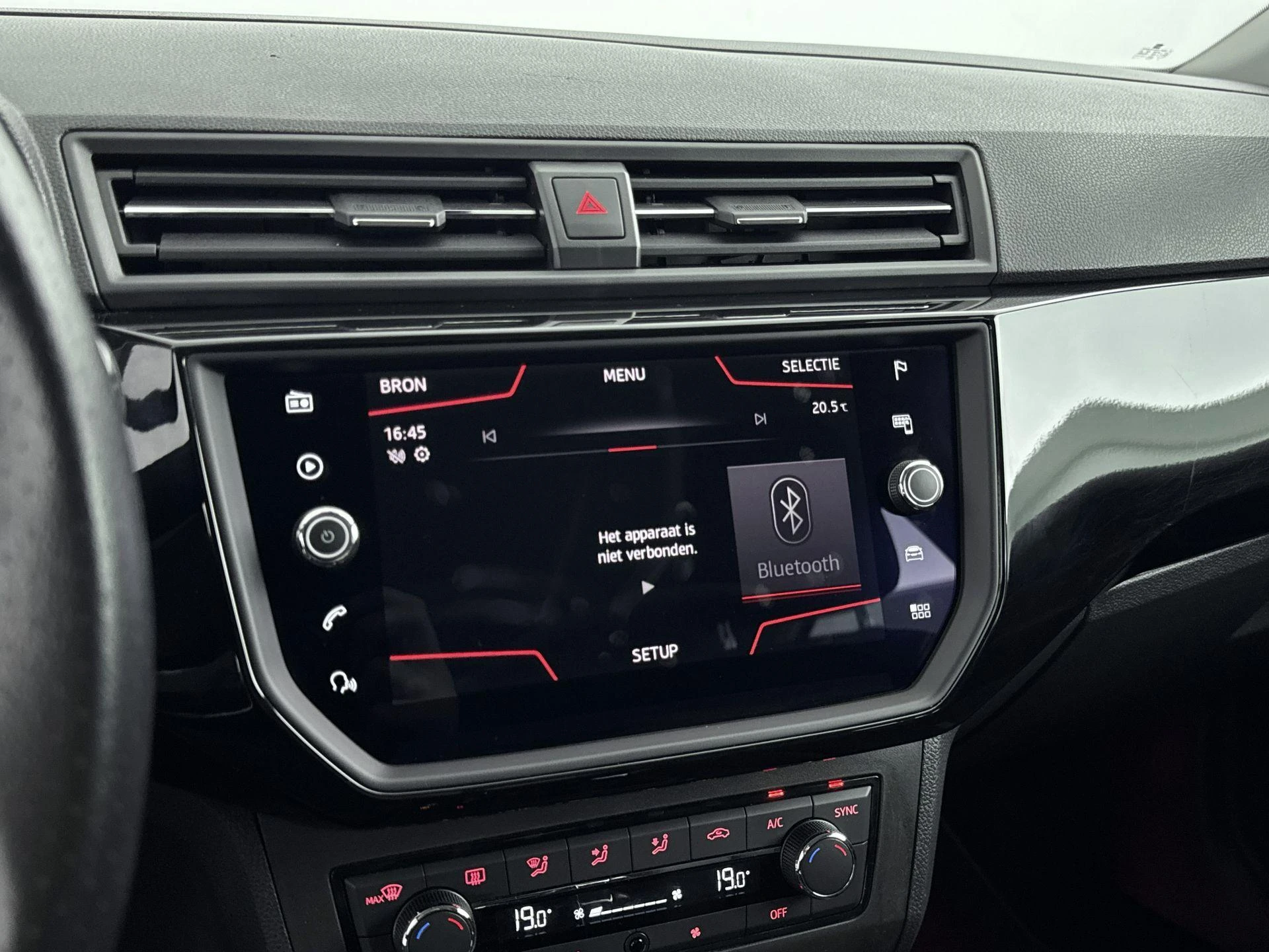 SEAT-Ibiza-image-10