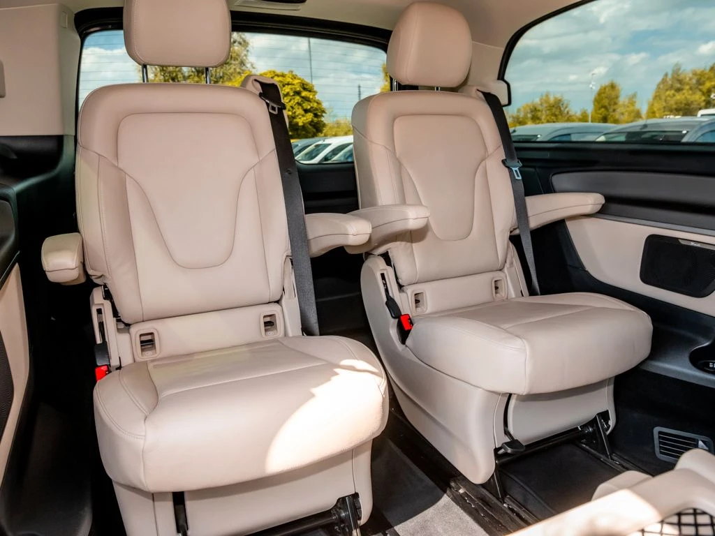 Mercedes-Benz-V-Klasse 250 d-image-11
