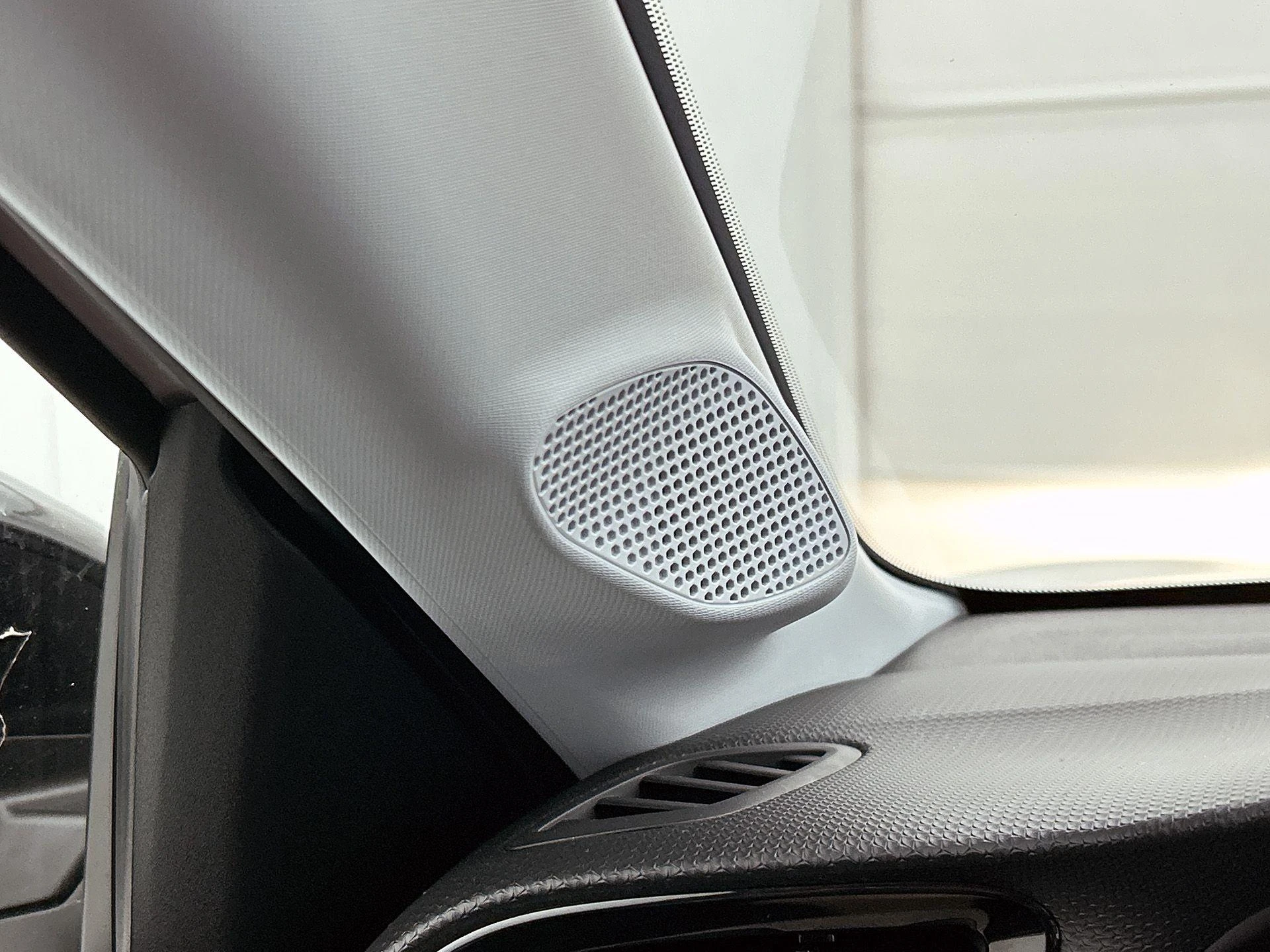 Opel-Corsa-image-12