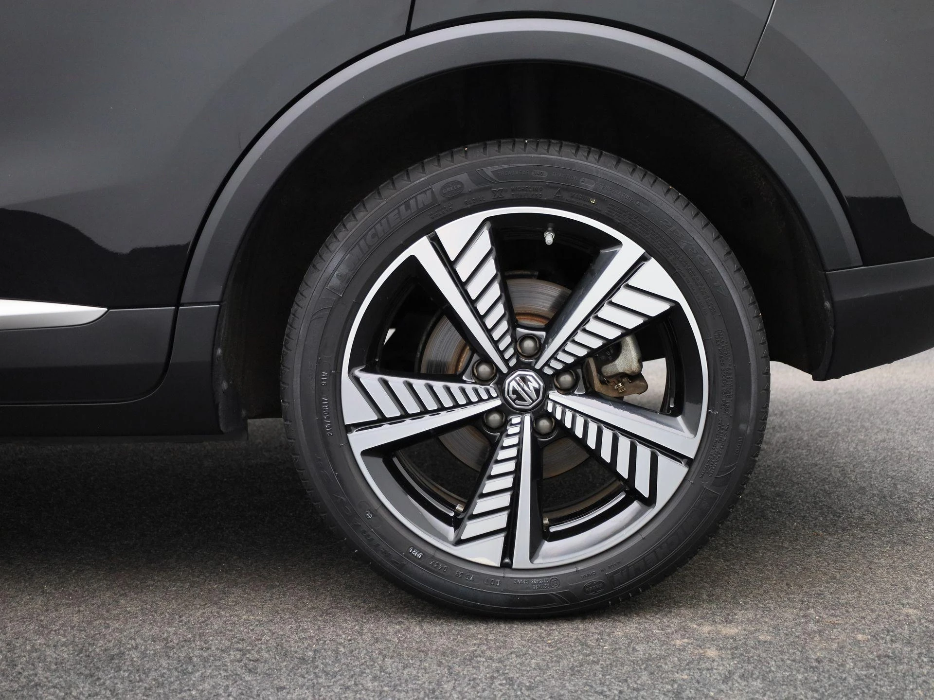 MG-ZS EV-image-12