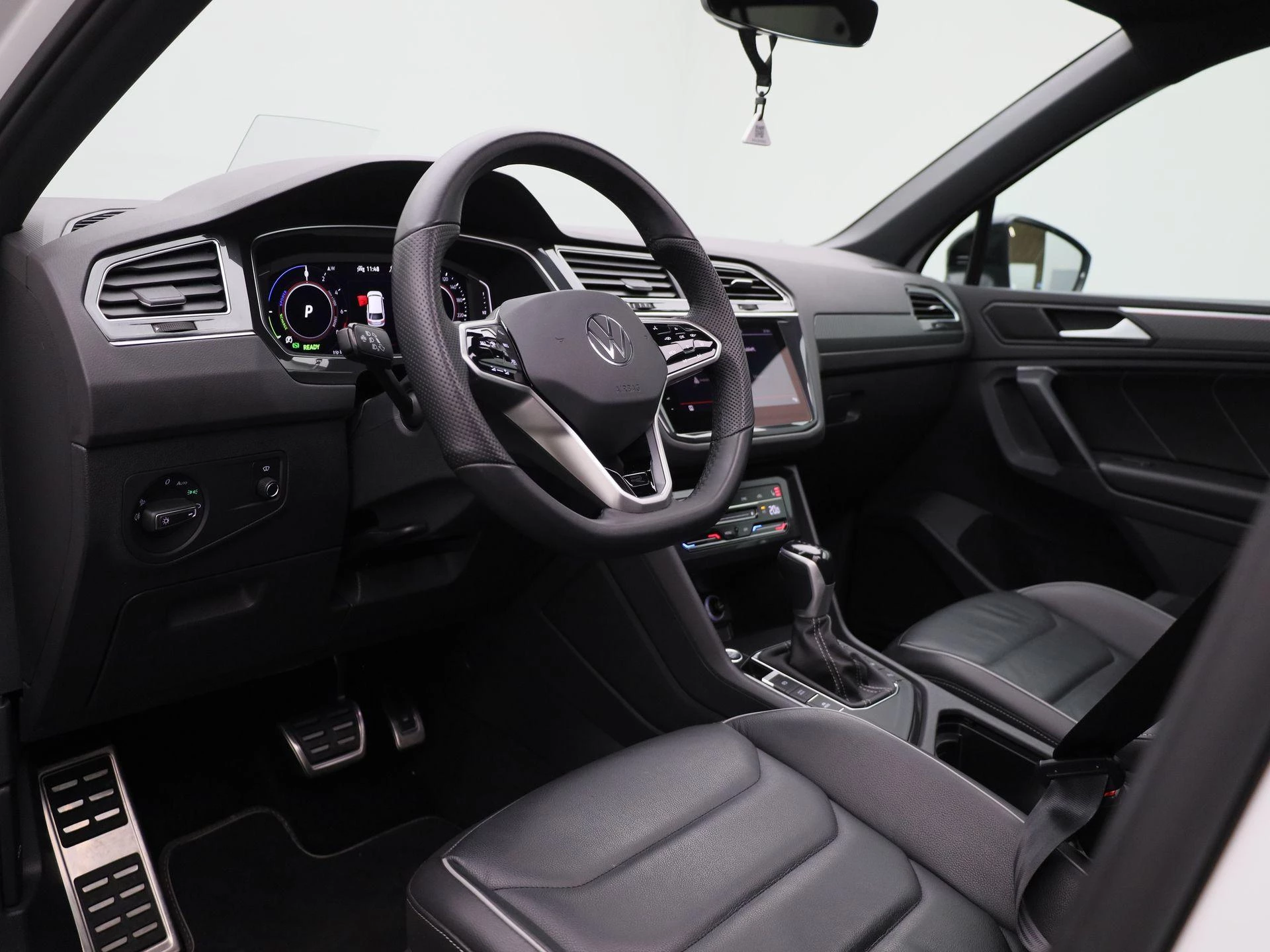 Volkswagen Tiguan 1.4 TSI eHybrid R-Line Business+ 245 PK|