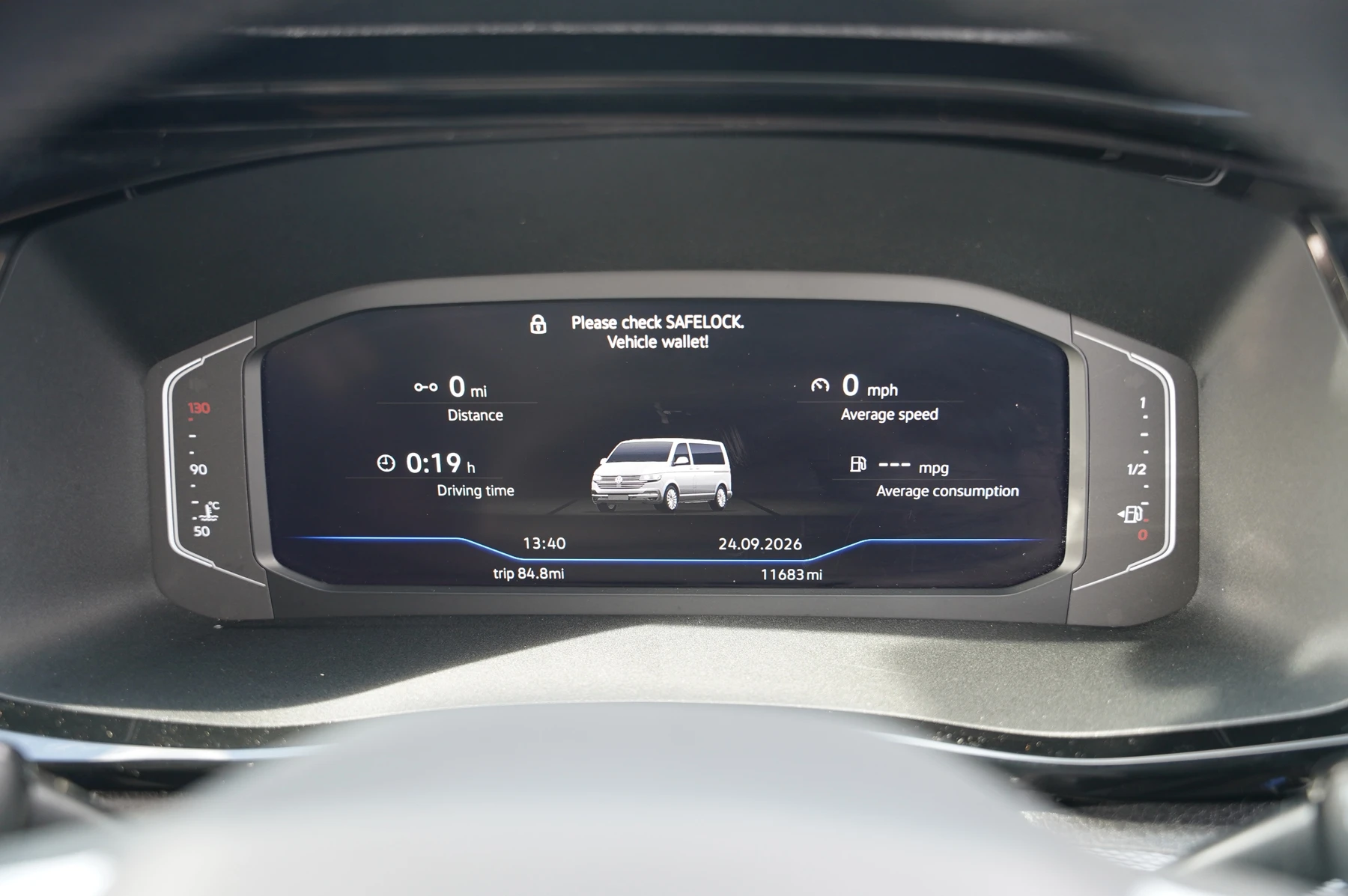 Volkswagen-California-image-7