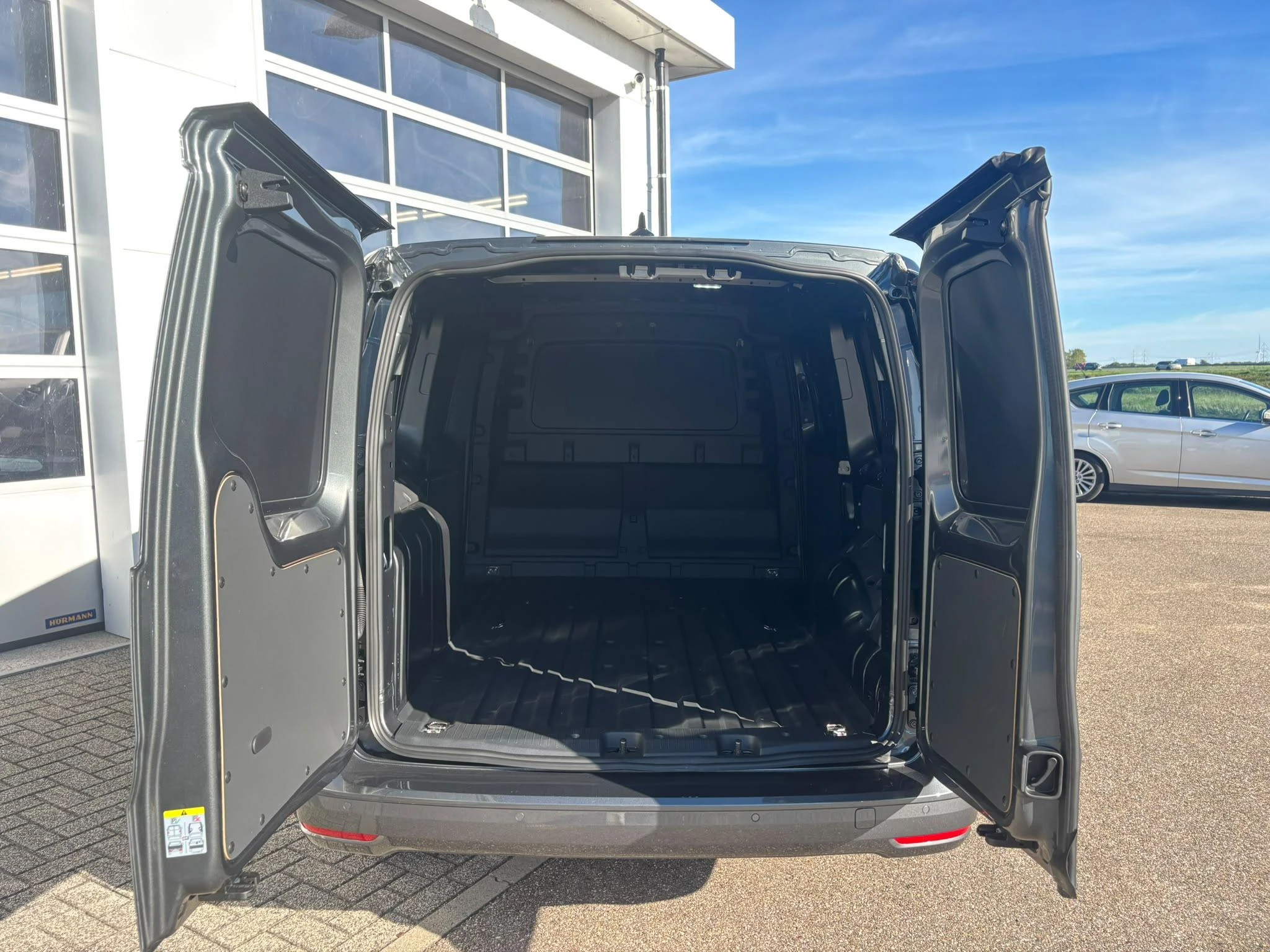 Ford-Connect-image-11