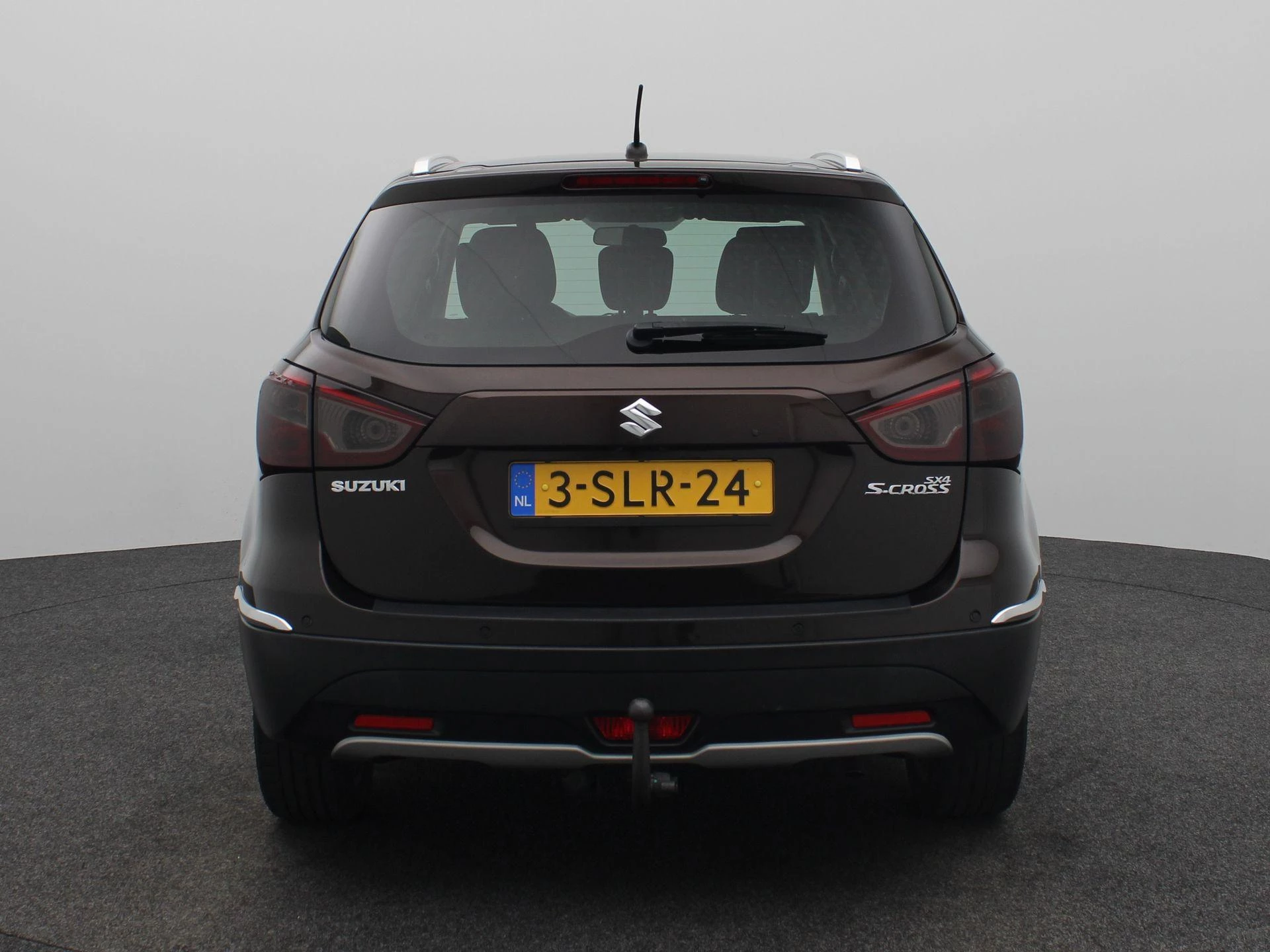 Suzuki-S-Cross-image-7