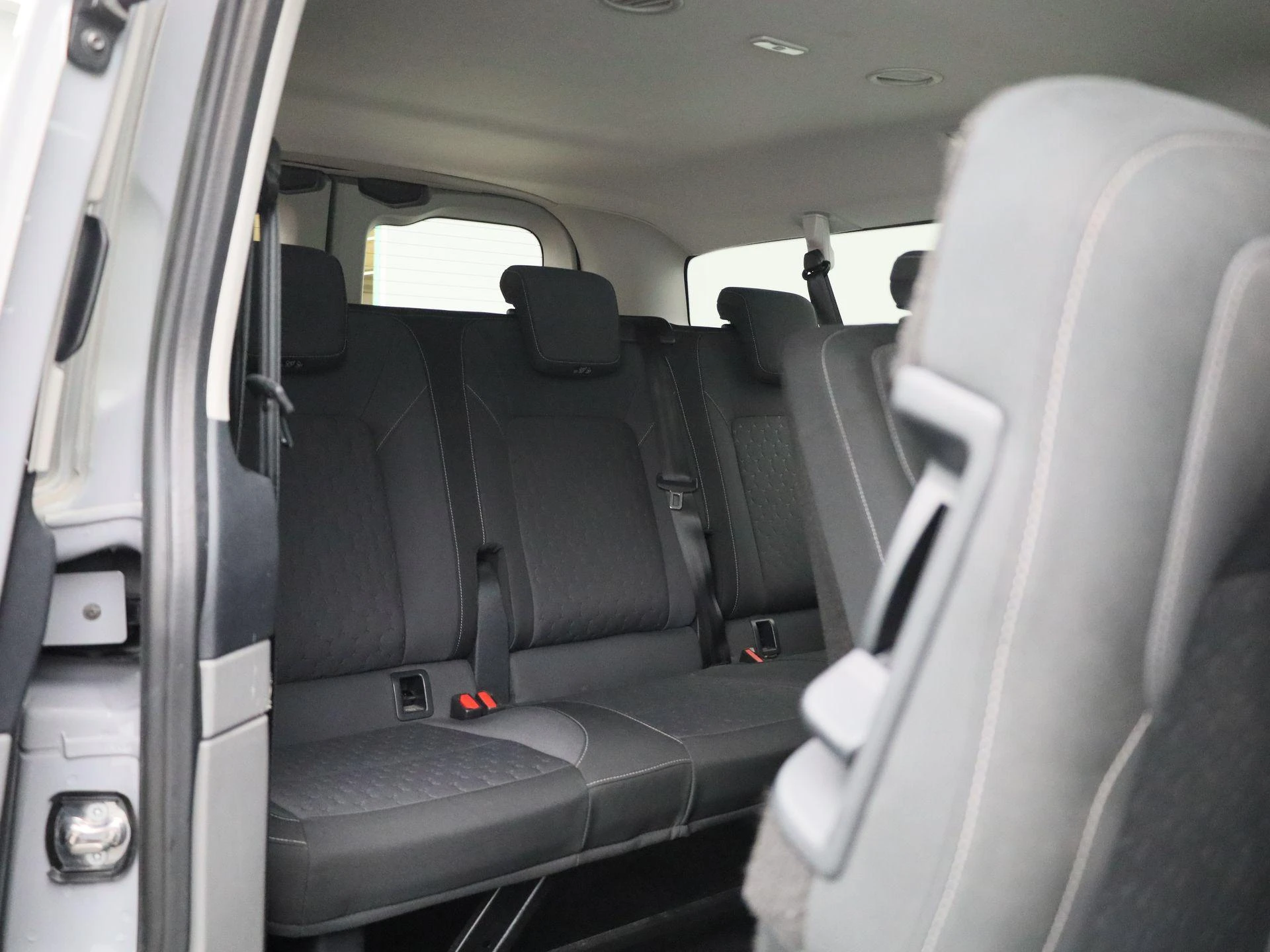Ford-Transit Custom-image-11