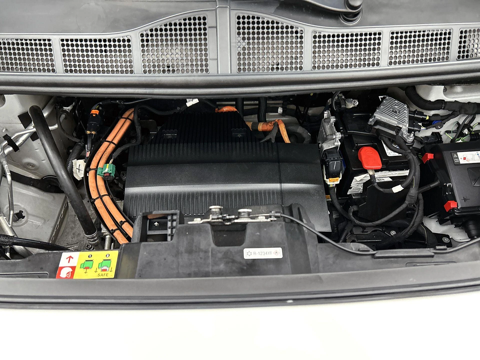 Opel-Vivaro-e-image-24