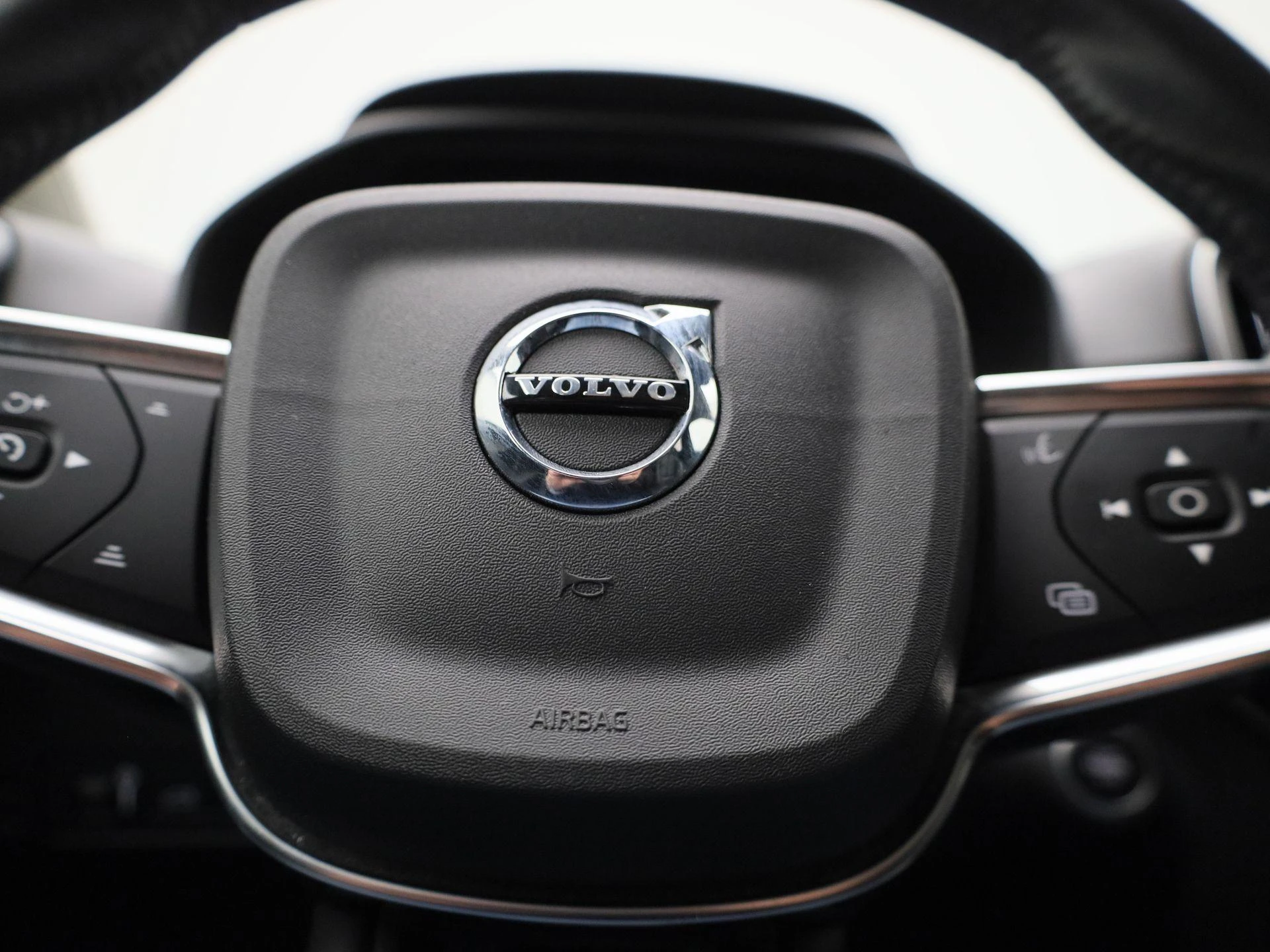 Volvo-XC40-image-30