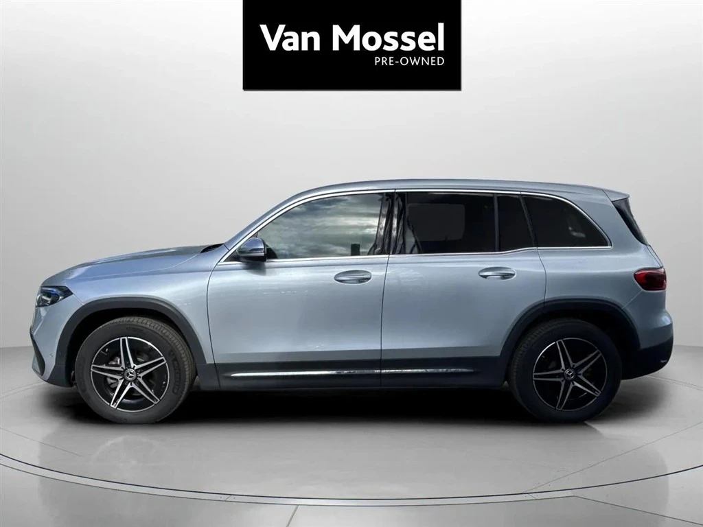 Mercedes-Benz-EQB-image-6