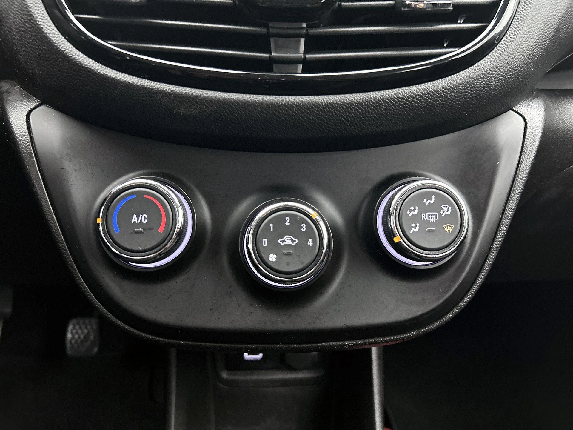 Opel-KARL-image-14